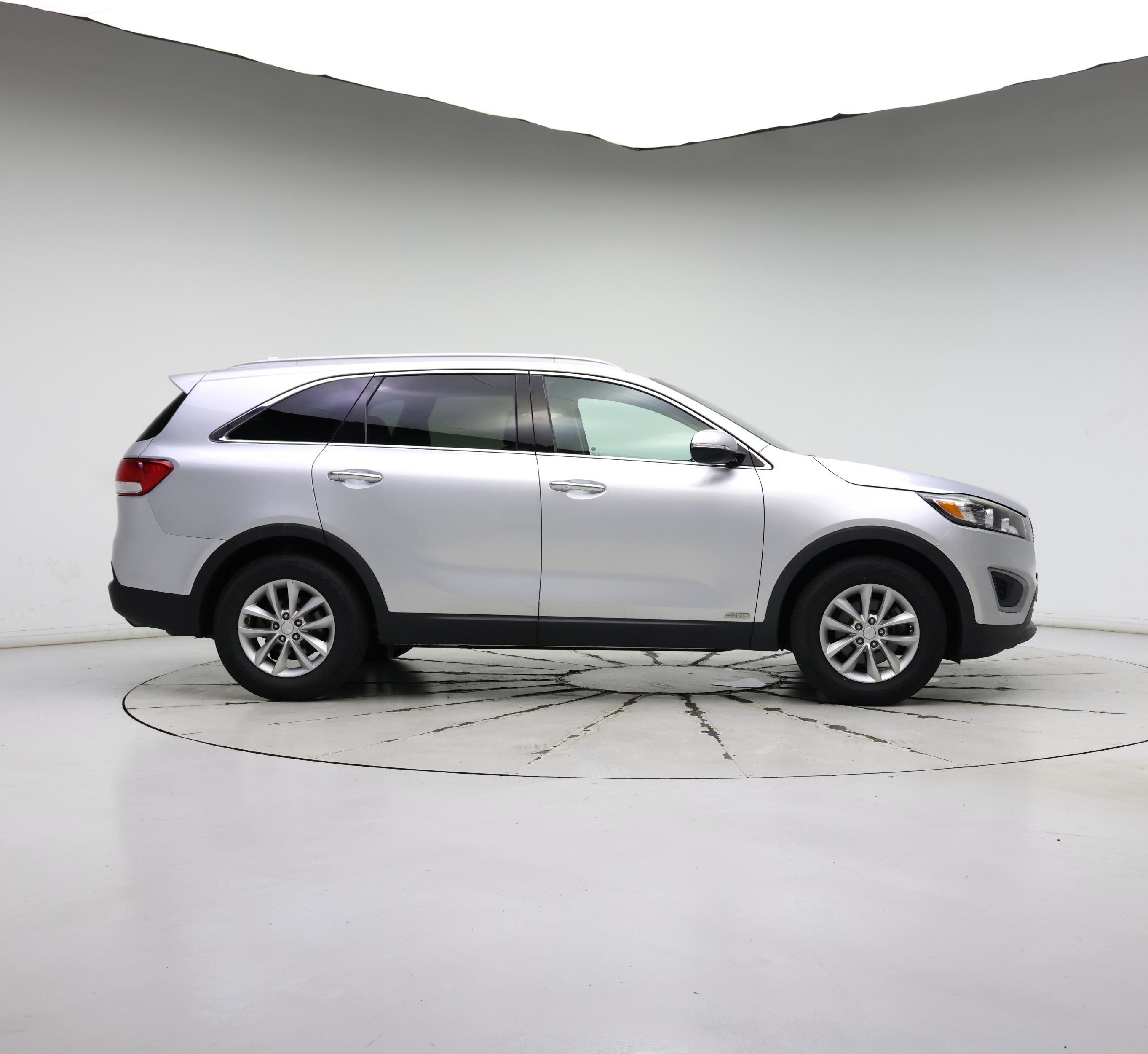 Thumbnail: 2017 Kia Sorento - 7