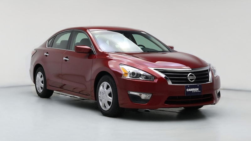 2015 Nissan Altima S Hero Image