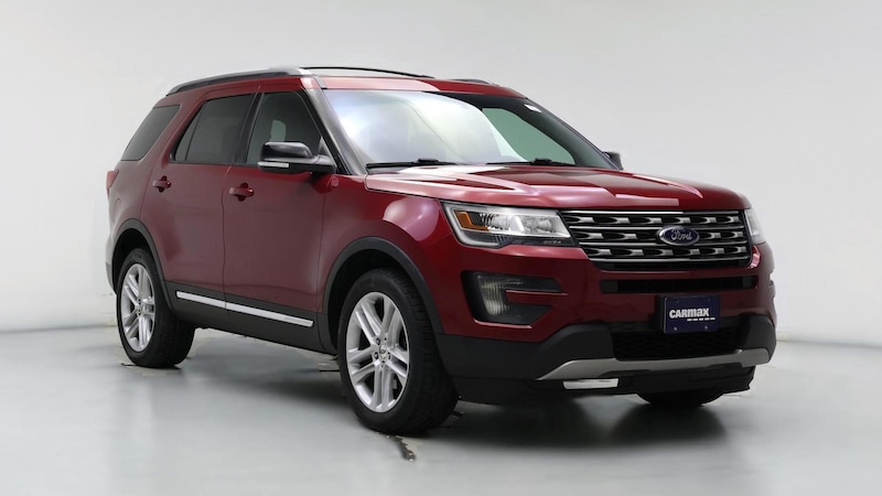 2016 Ford Explorer XLT Hero Image
