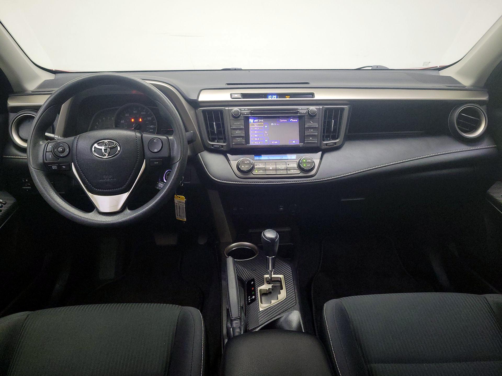 Thumbnail: 2013 Toyota RAV4 - 9