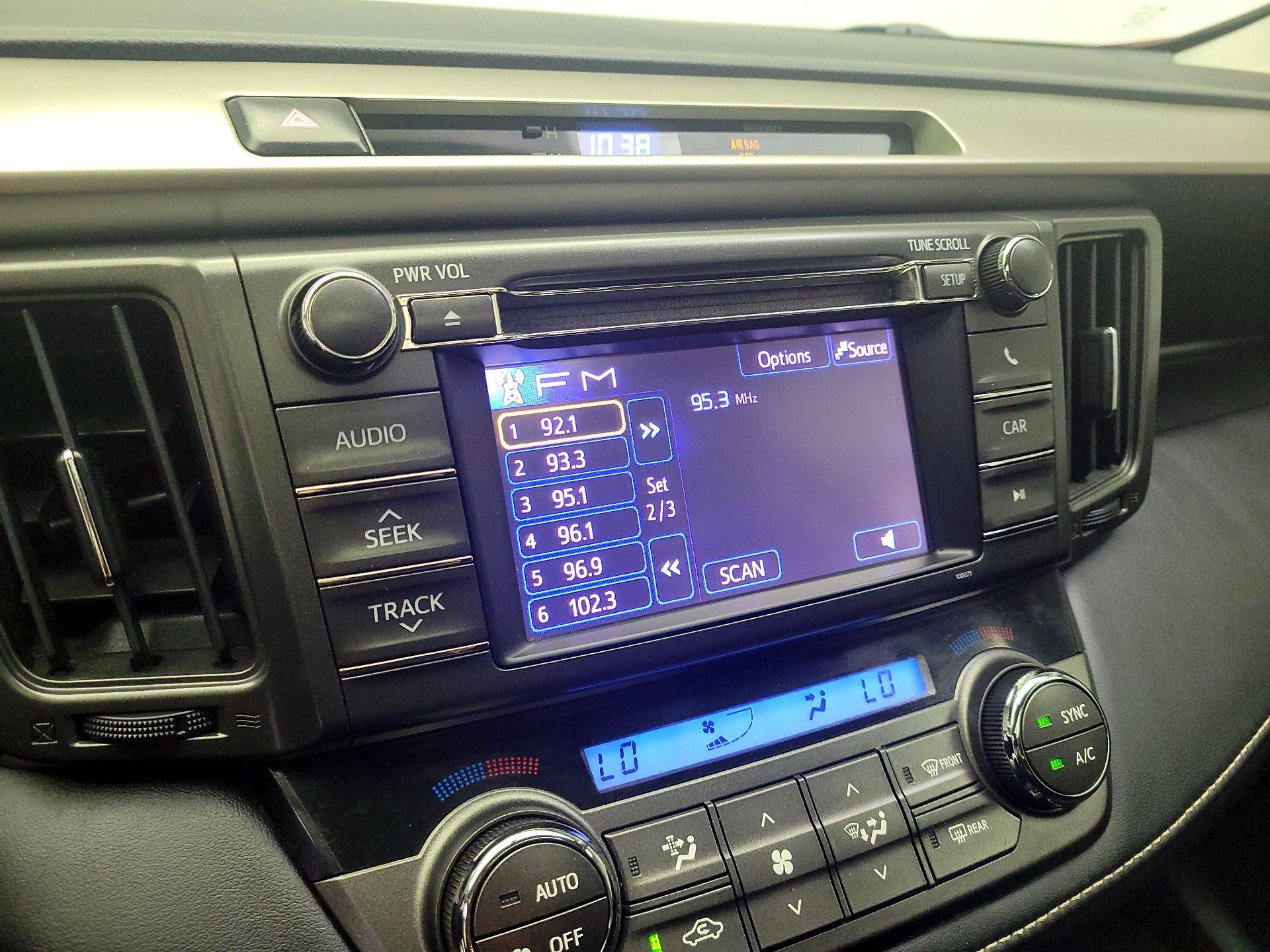 Thumbnail: 2013 Toyota RAV4 - 15