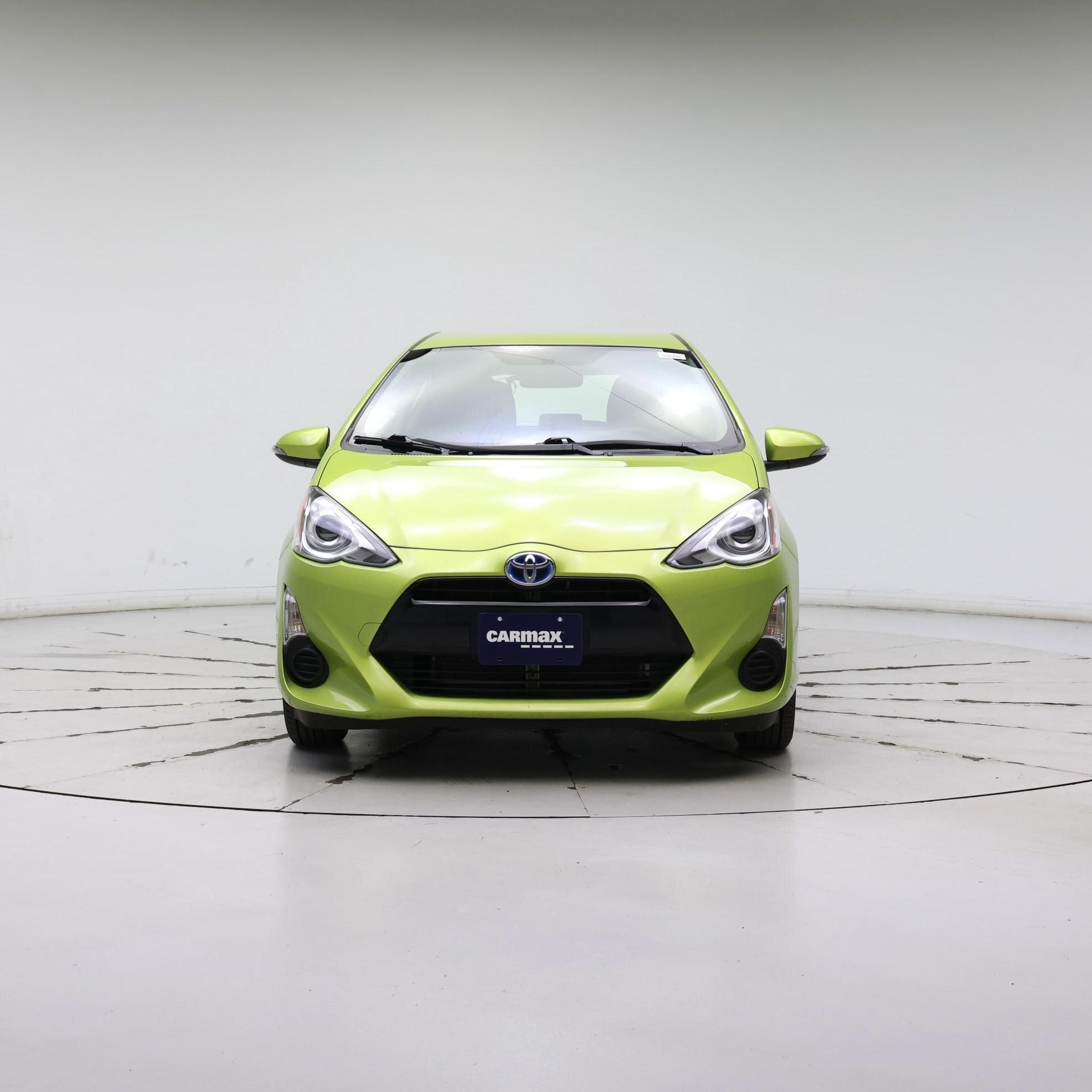Thumbnail: 2015 Toyota Prius c - 5