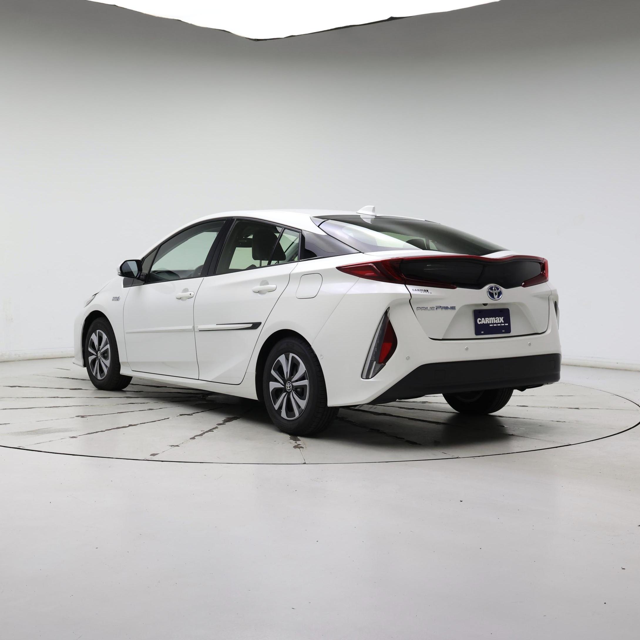 Thumbnail: 2017 Toyota Prius Prime - 2