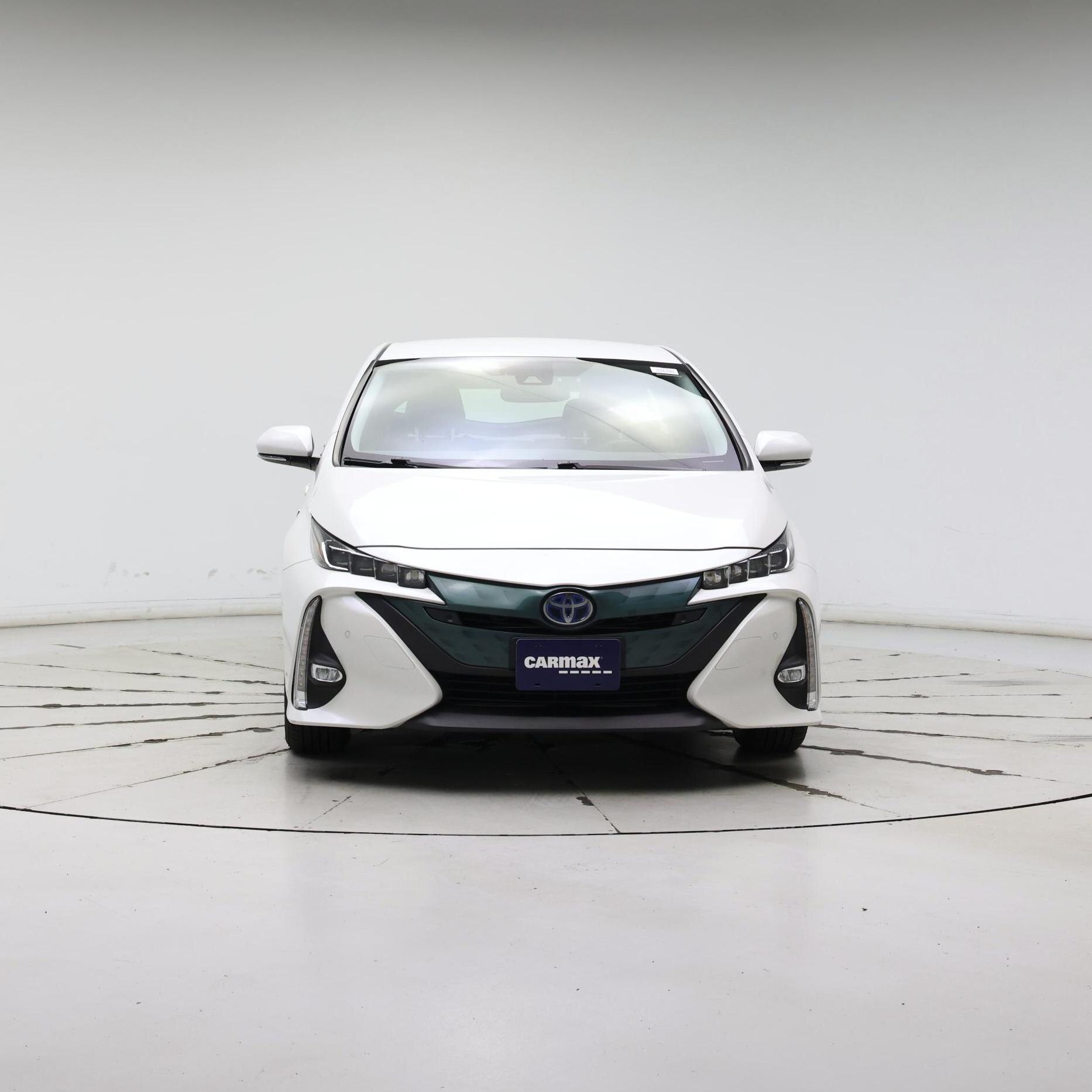Thumbnail: 2017 Toyota Prius Prime - 5