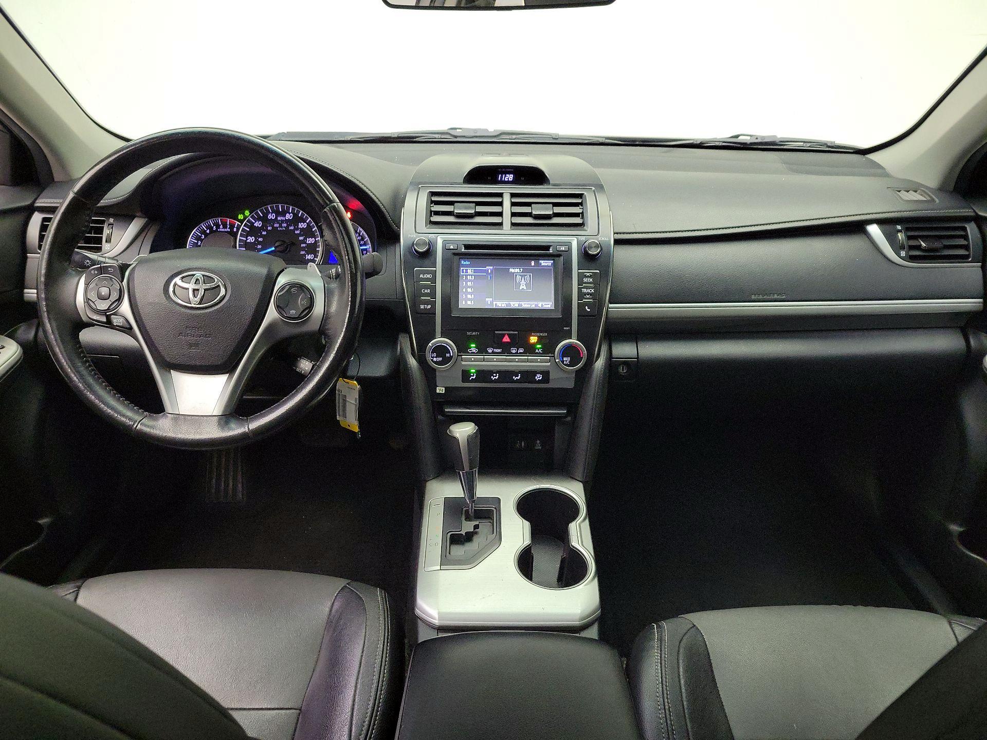 Thumbnail: 2014 Toyota Camry - 9