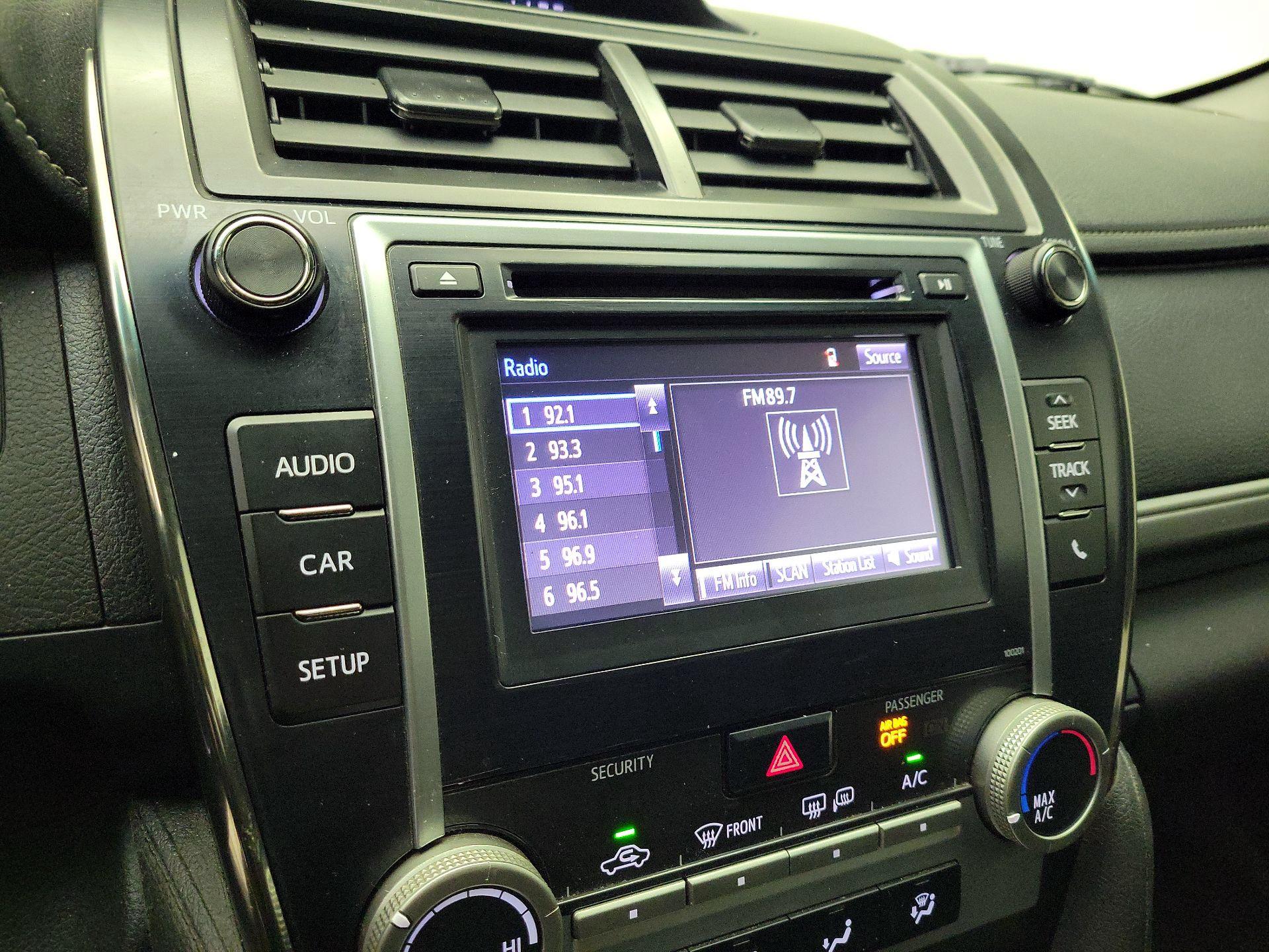 Thumbnail: 2014 Toyota Camry - 15