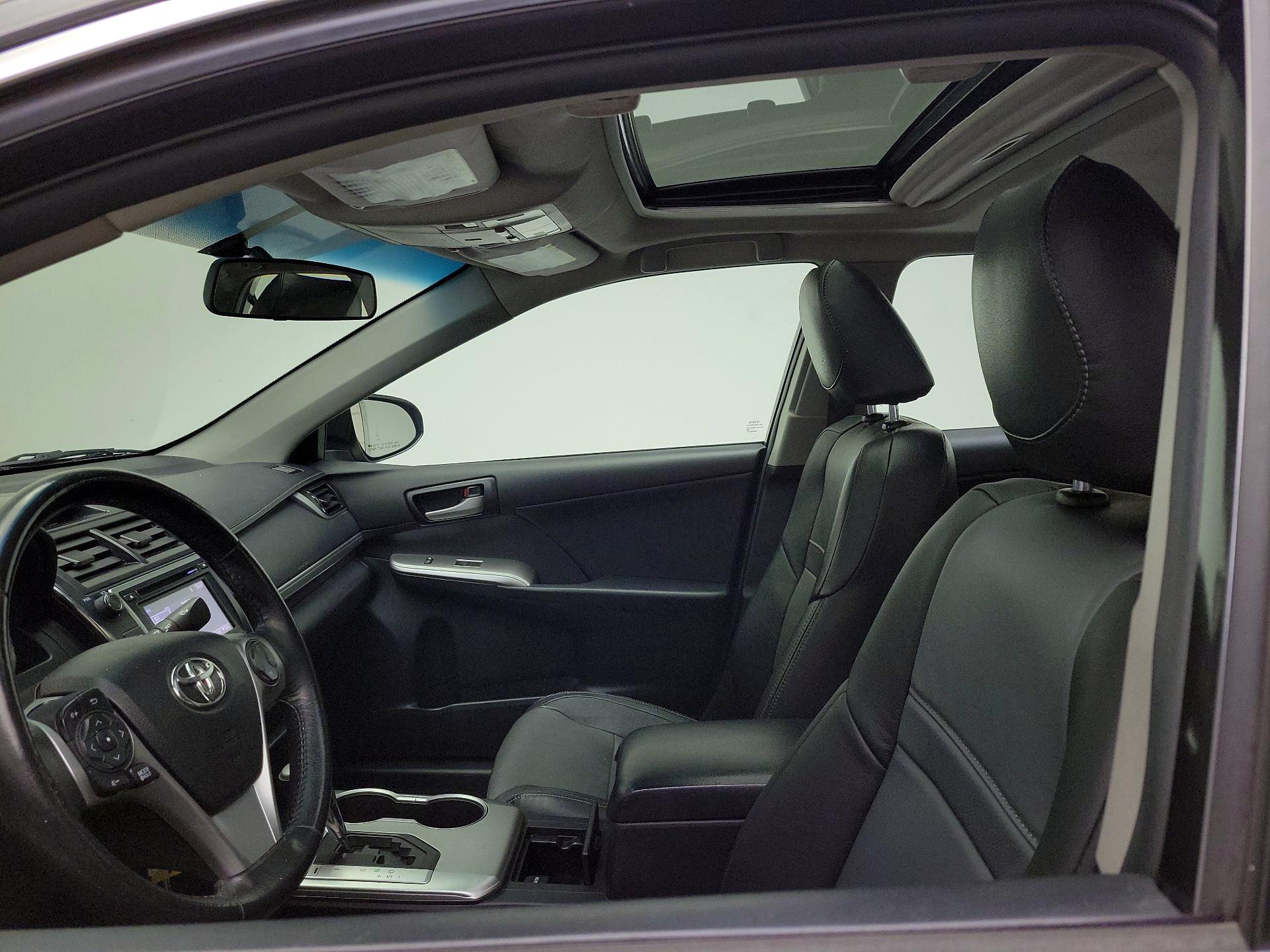 Thumbnail: 2014 Toyota Camry - 19