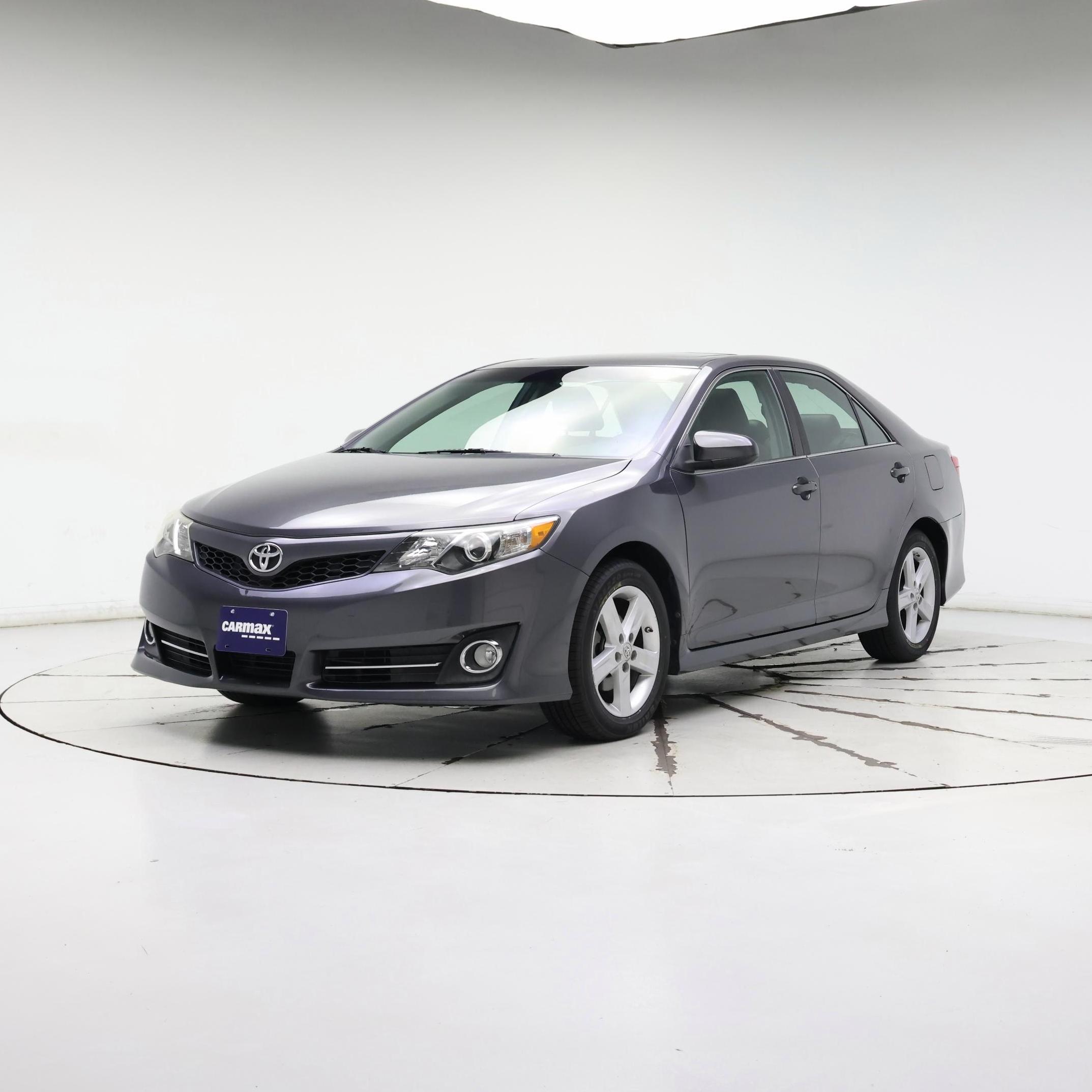 Thumbnail: 2014 Toyota Camry - 4