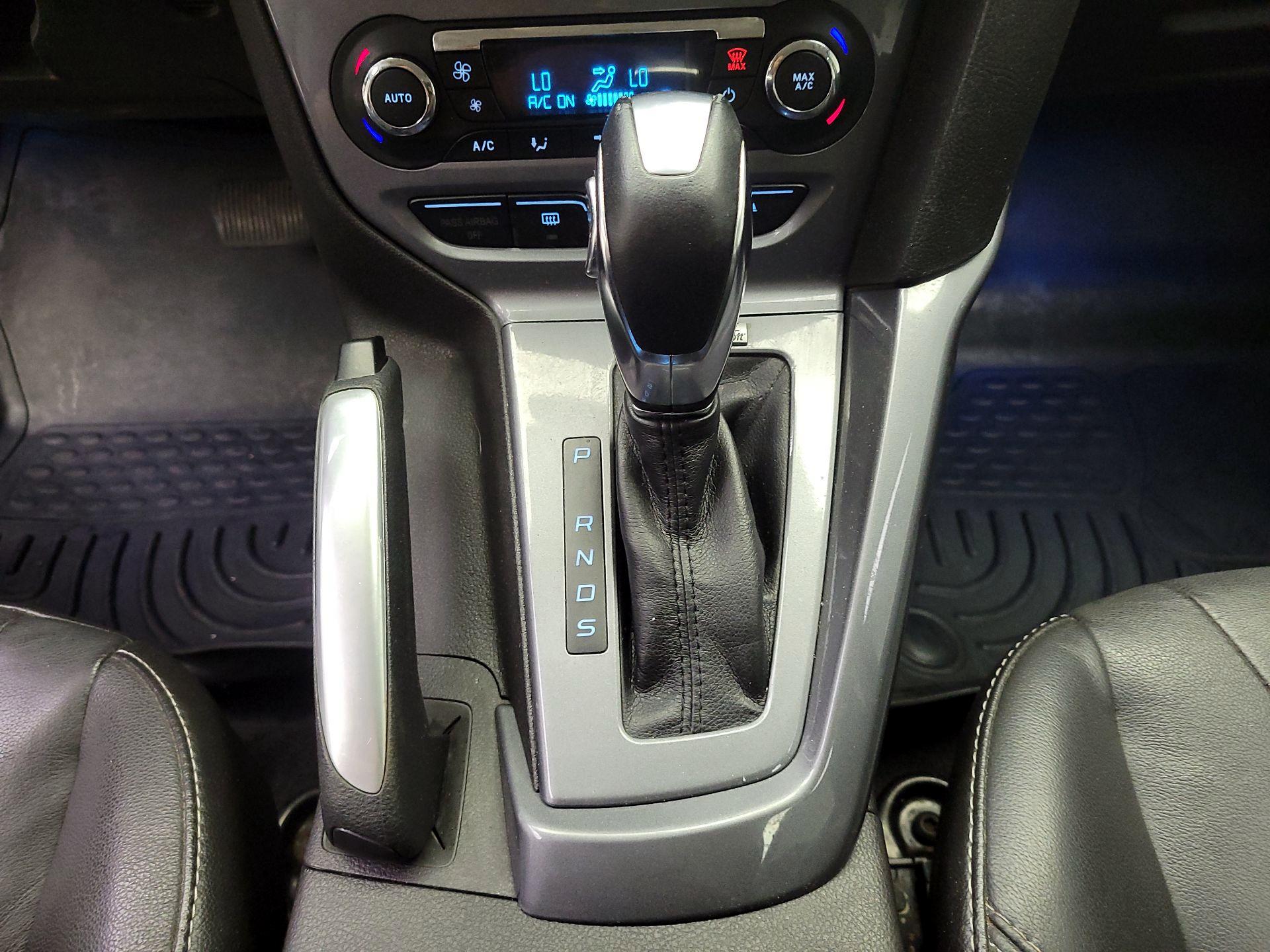Thumbnail: 2013 Ford Focus - 18