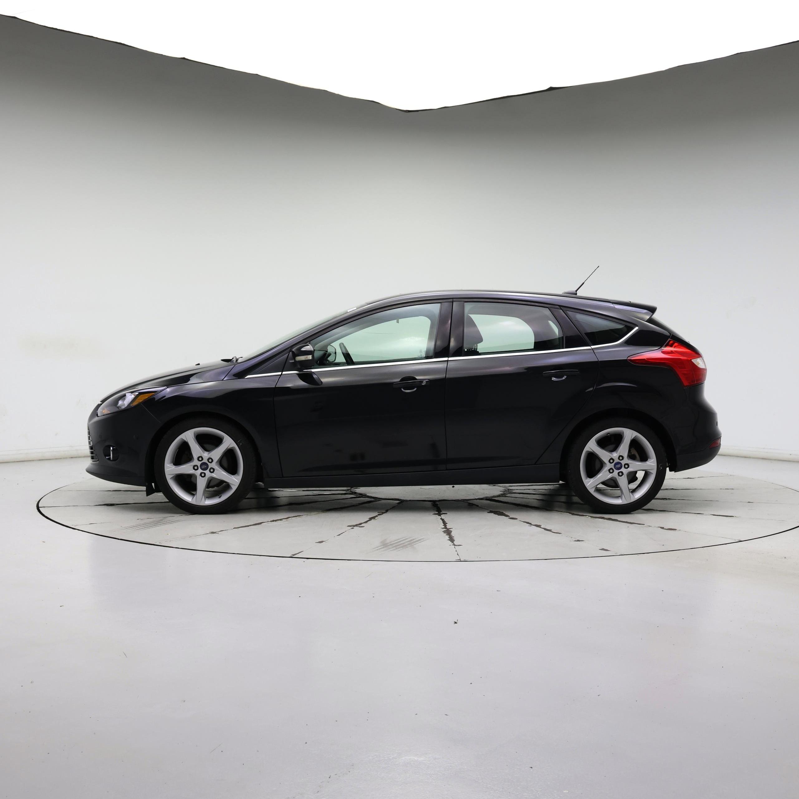 Thumbnail: 2013 Ford Focus - 3