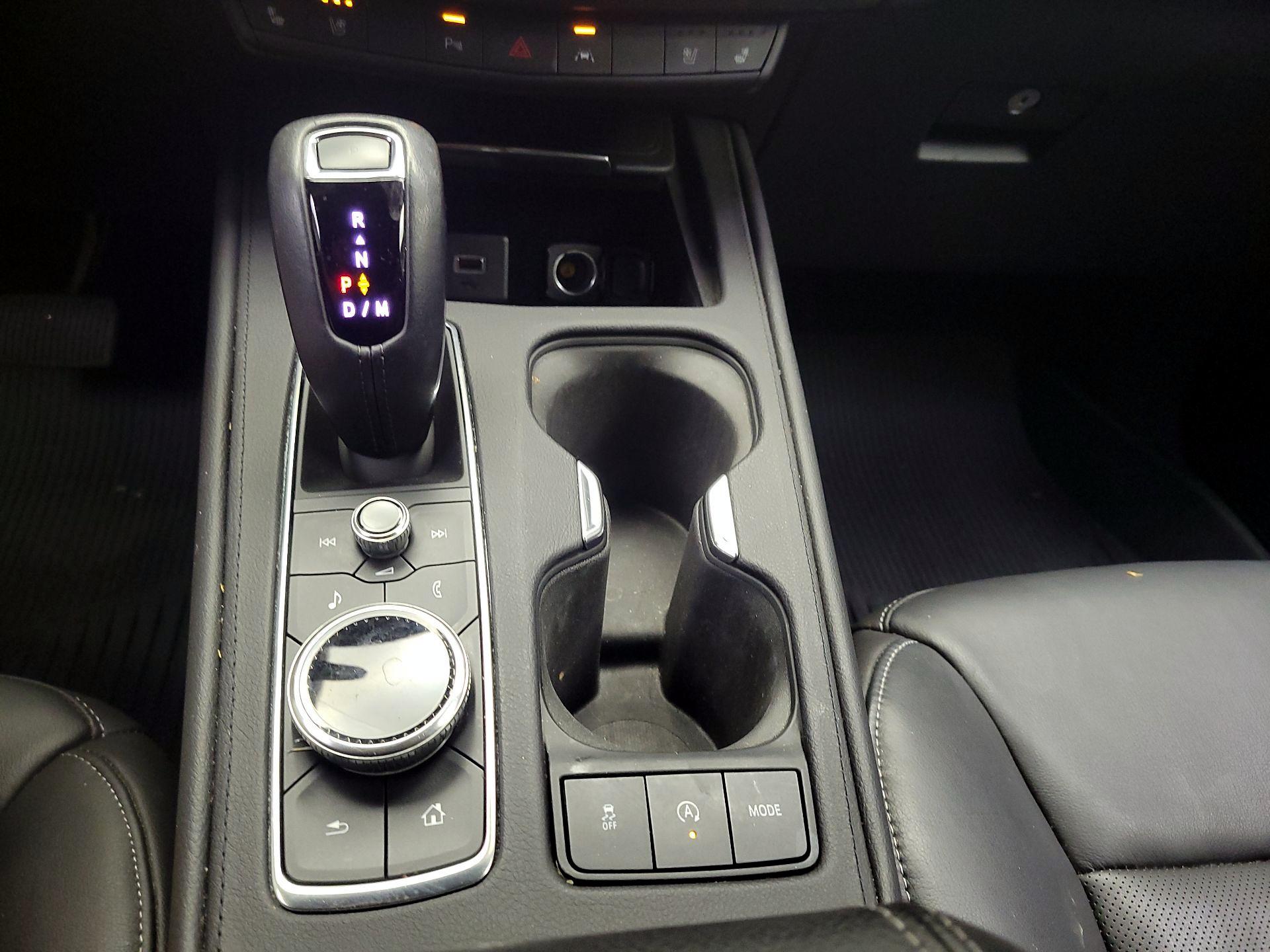 Thumbnail: 2019 Cadillac XT4 - 17