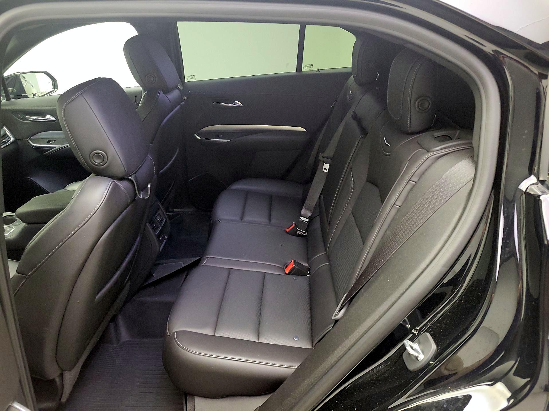 Thumbnail: 2019 Cadillac XT4 - 19
