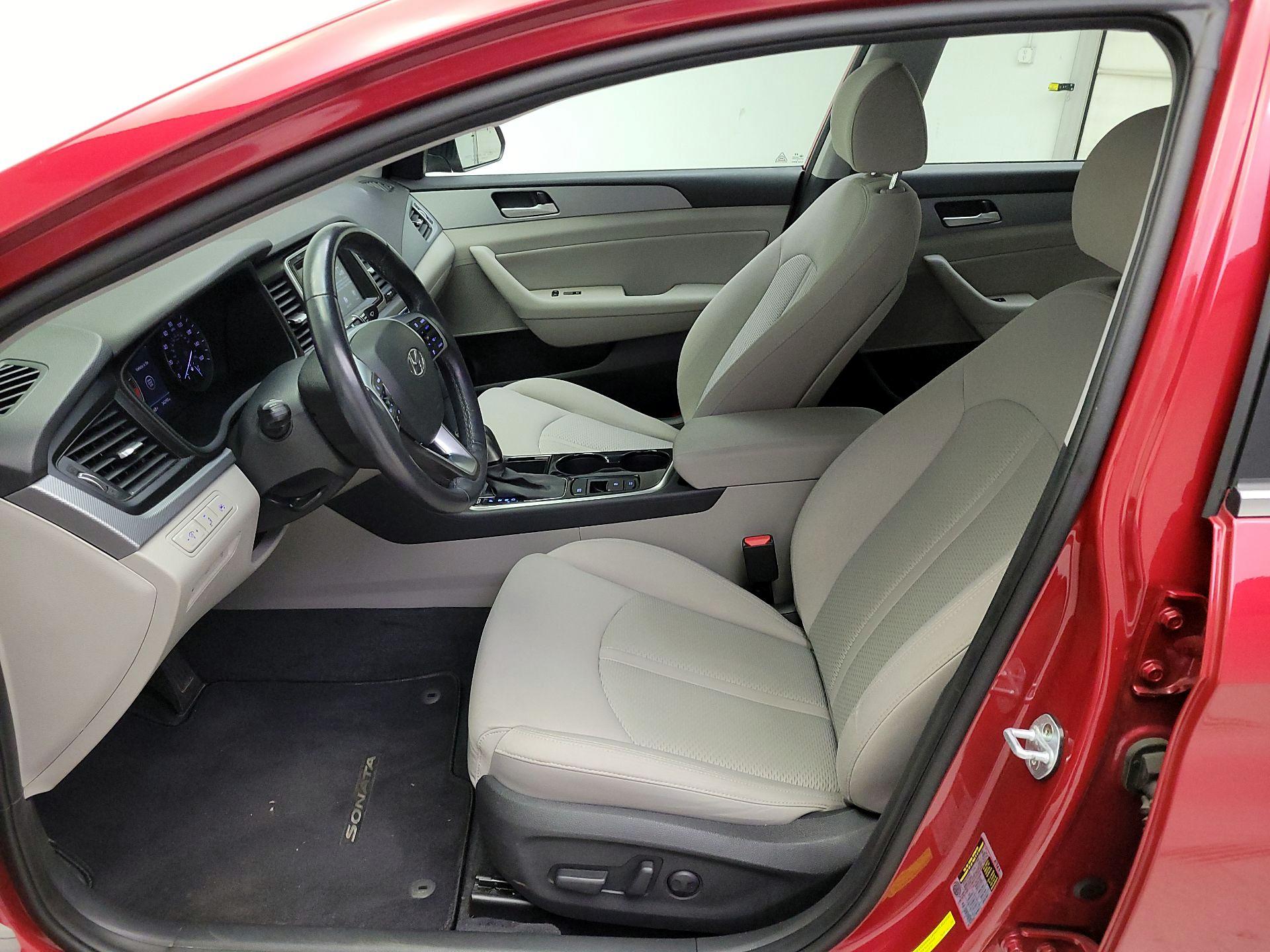 Thumbnail: 2019 Hyundai Sonata - 11