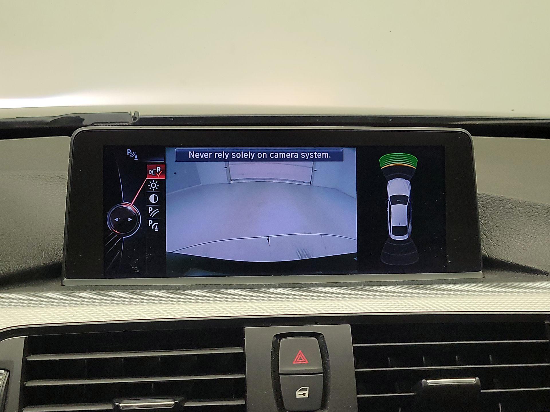 Thumbnail: 2015 BMW 4 Series - 15