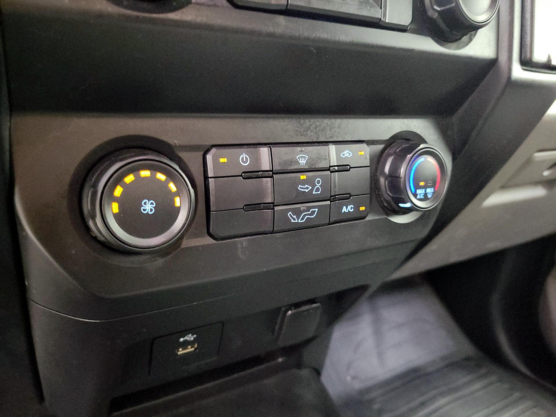 Thumbnail: 2019 Ford F-150 - 16