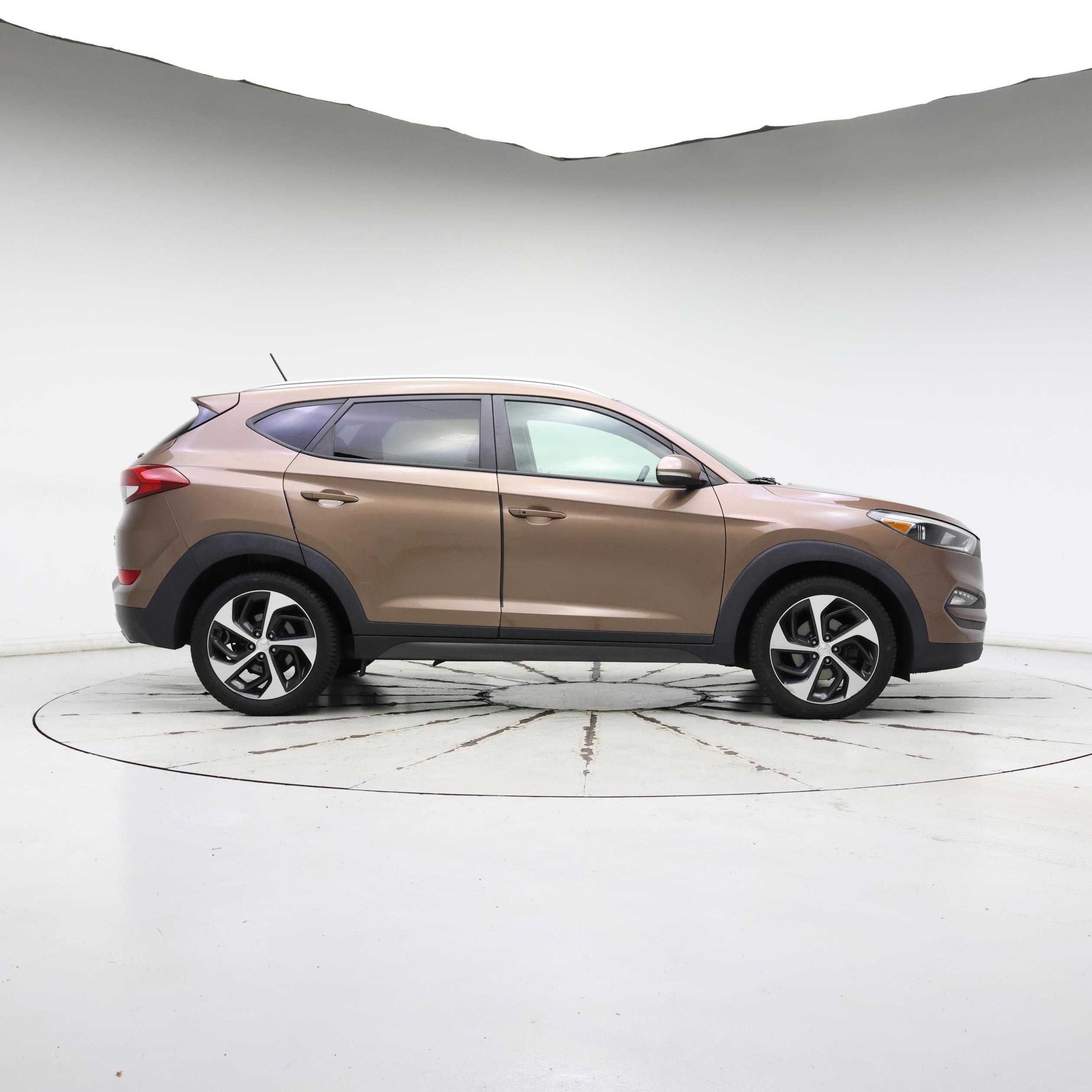 Thumbnail: 2016 Hyundai Tucson - 7