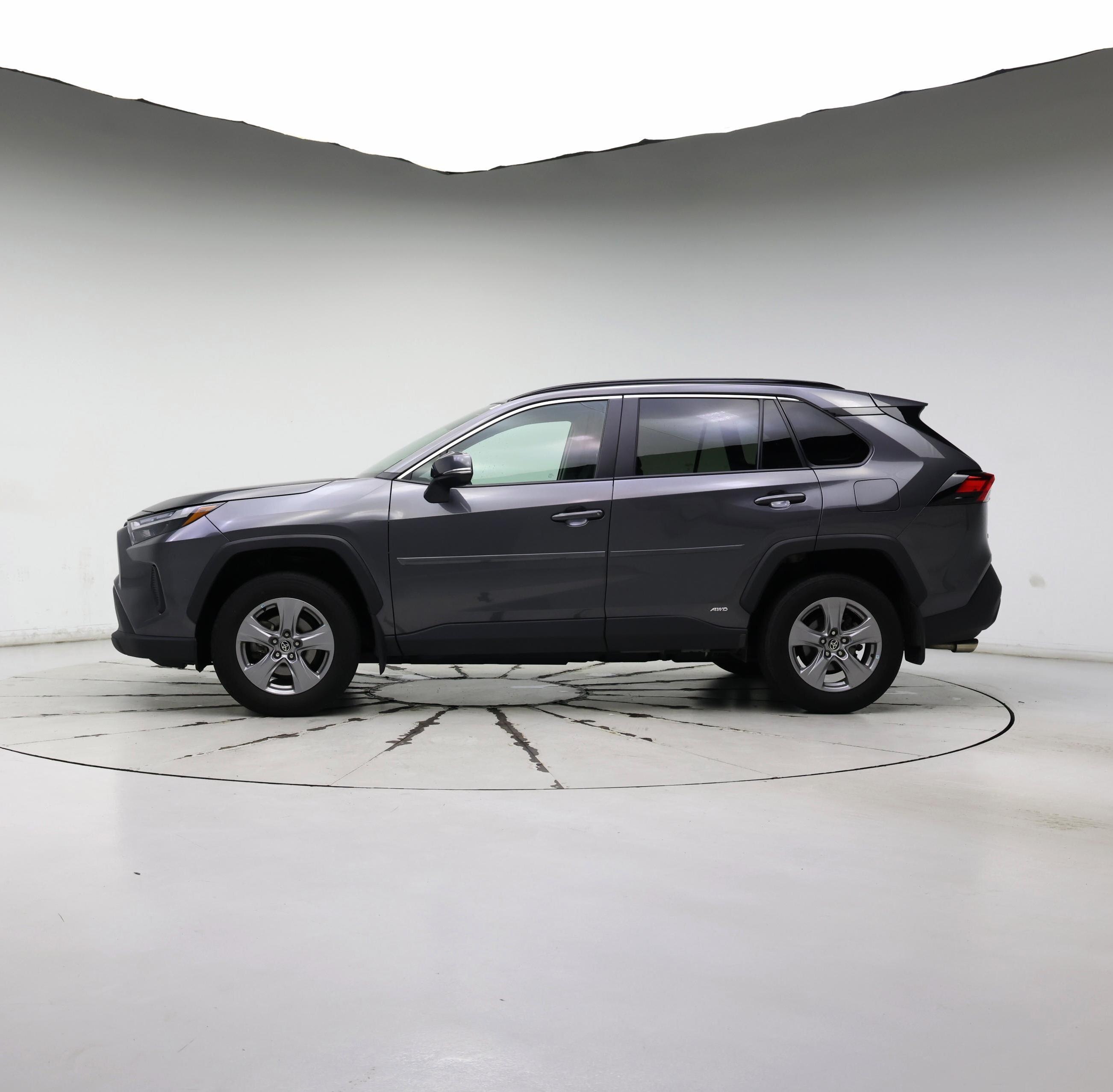 Thumbnail: 2022 Toyota RAV4 - 3