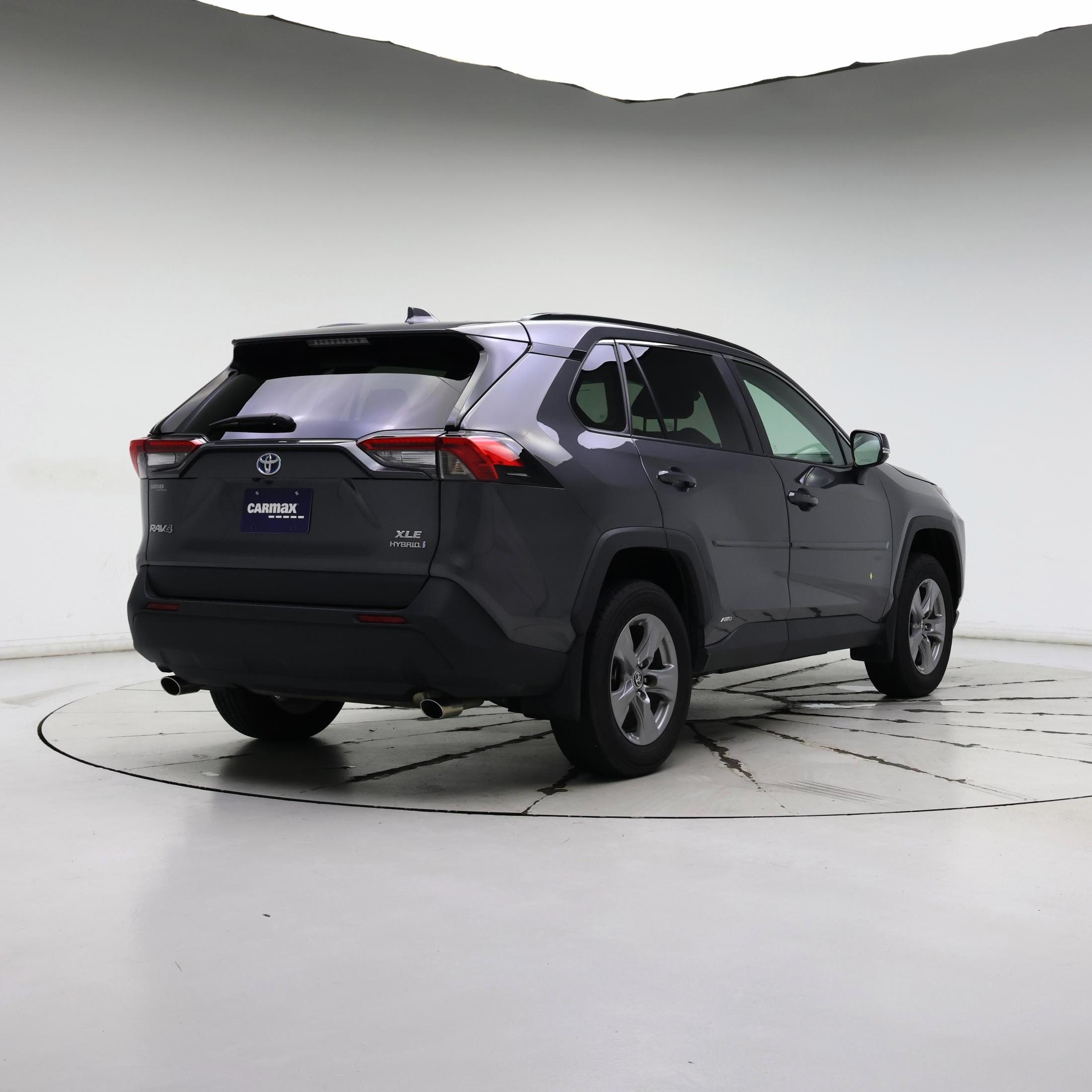 Thumbnail: 2022 Toyota RAV4 - 8