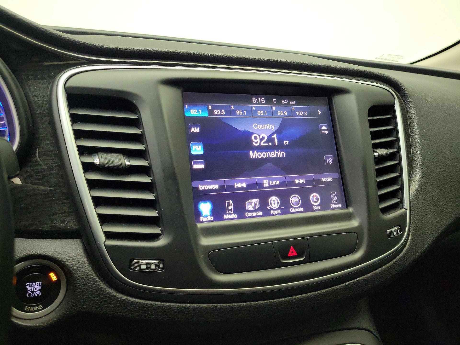 Thumbnail: 2015 Chrysler 200 - 16