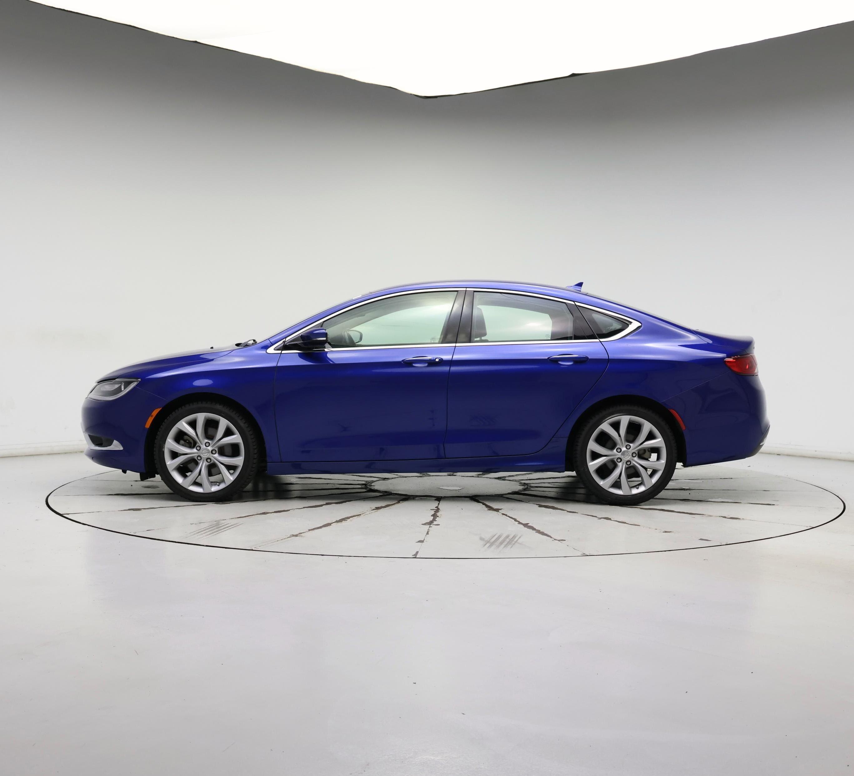 Thumbnail: 2015 Chrysler 200 - 3