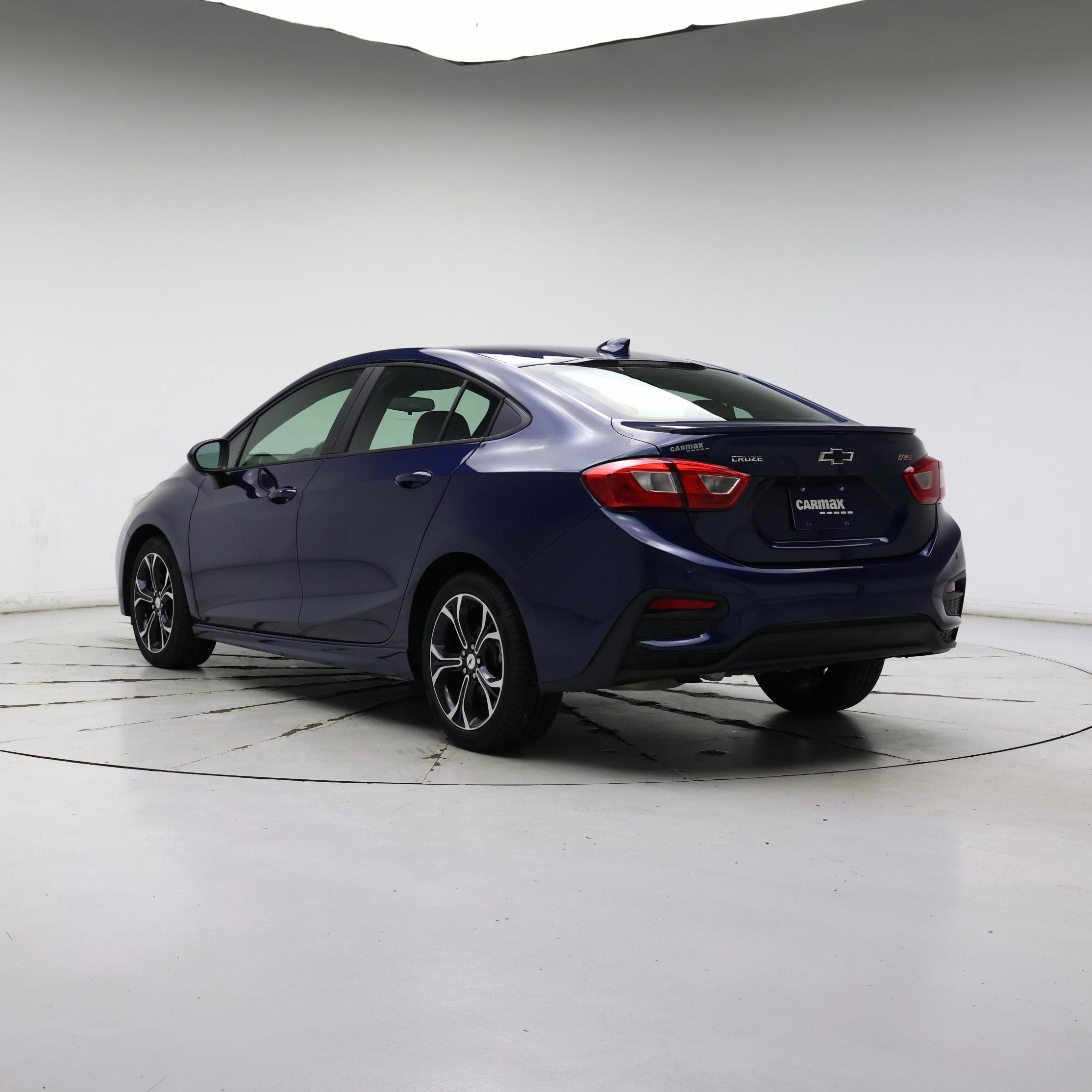 Thumbnail: 2019 Chevrolet Cruze - 2
