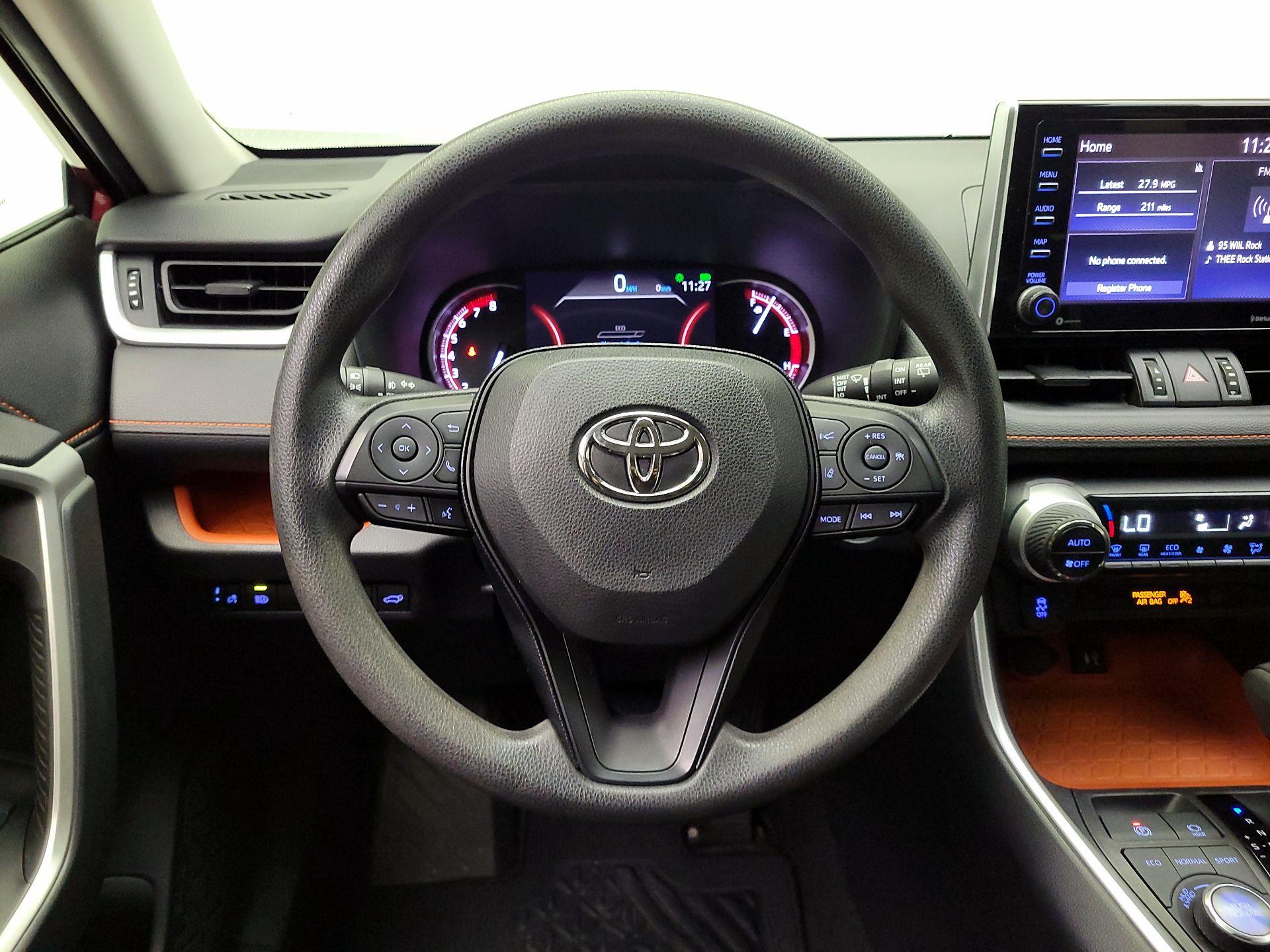Thumbnail: 2019 Toyota RAV4 - 10