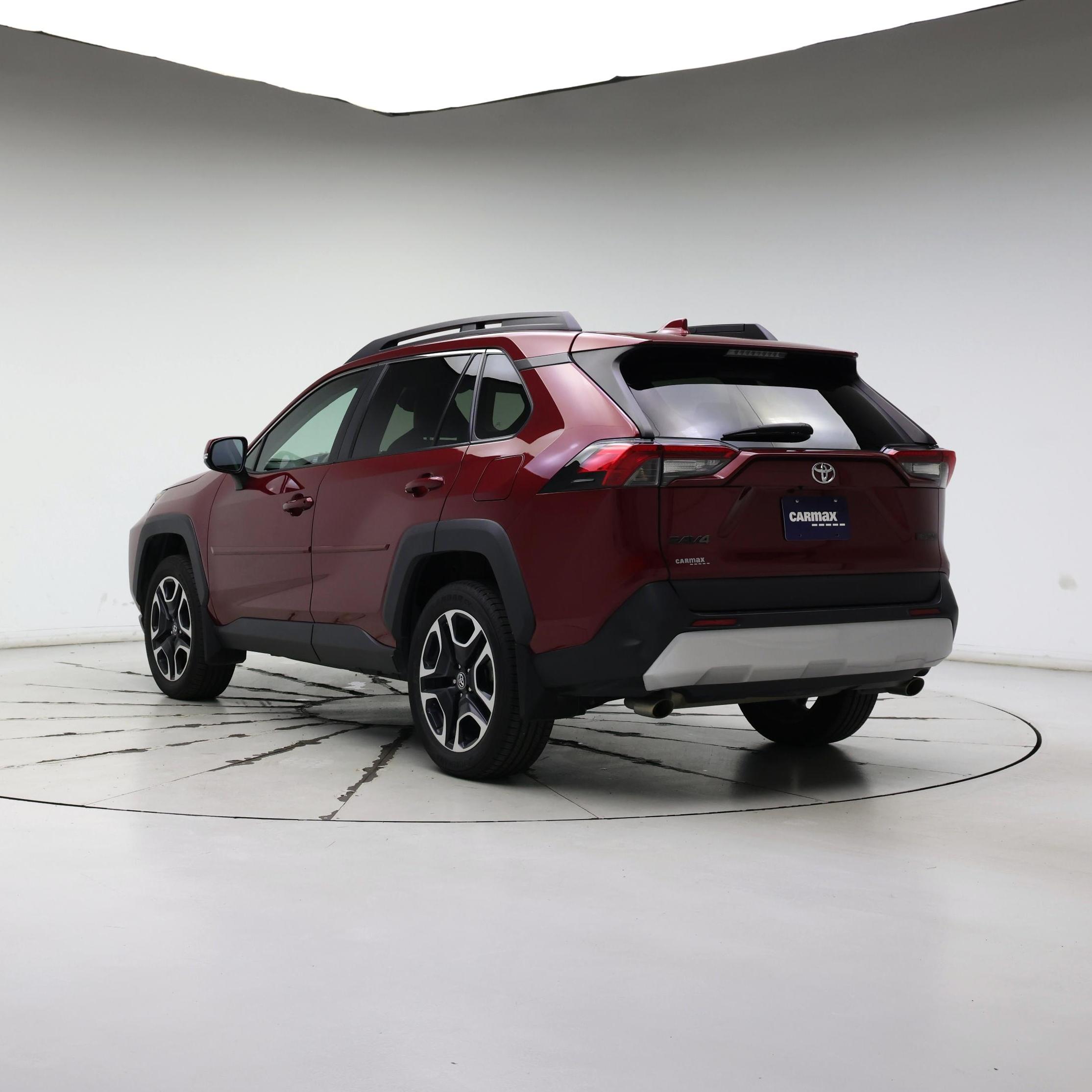 Thumbnail: 2019 Toyota RAV4 - 2