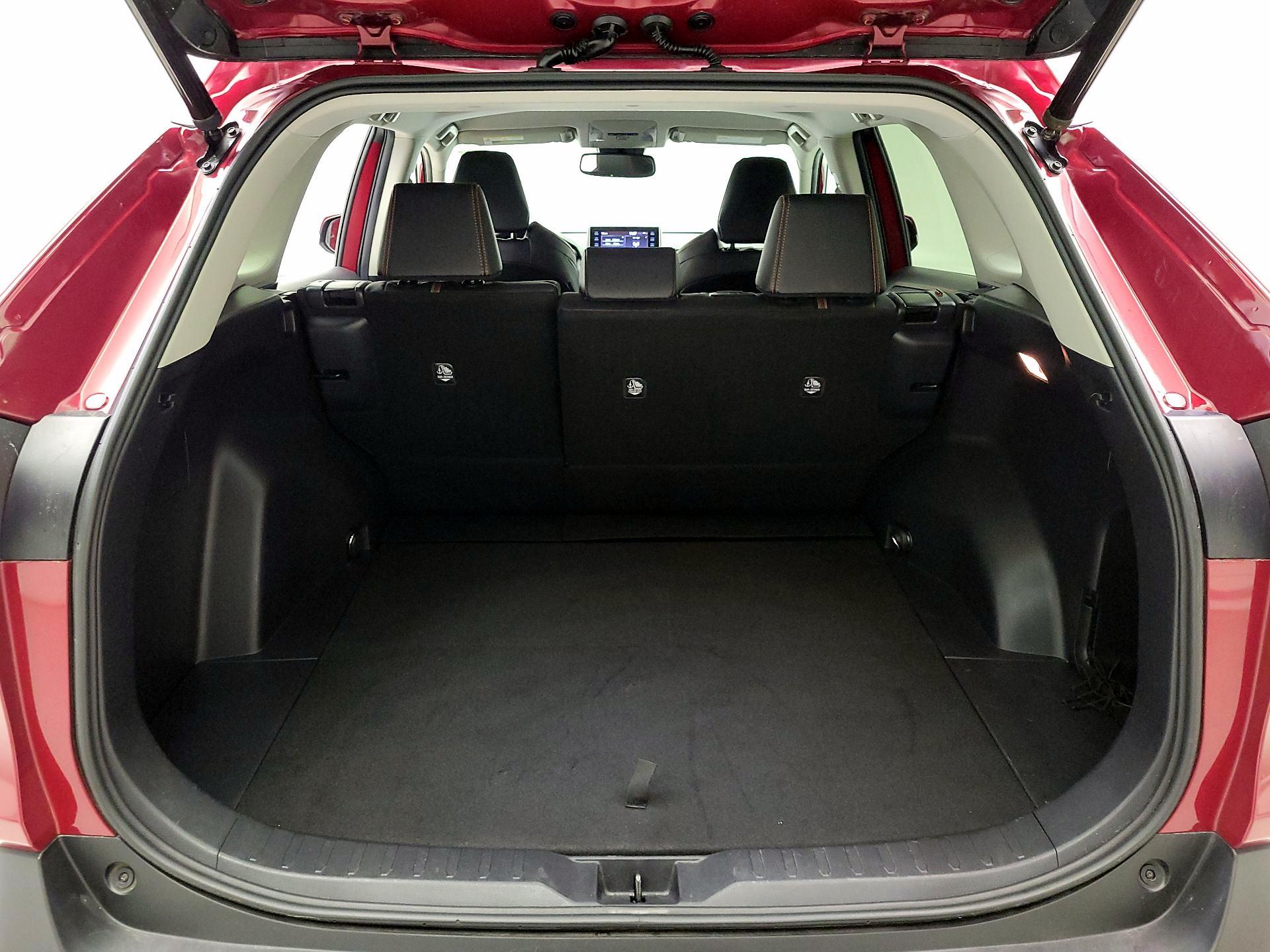 Thumbnail: 2019 Toyota RAV4 - 20