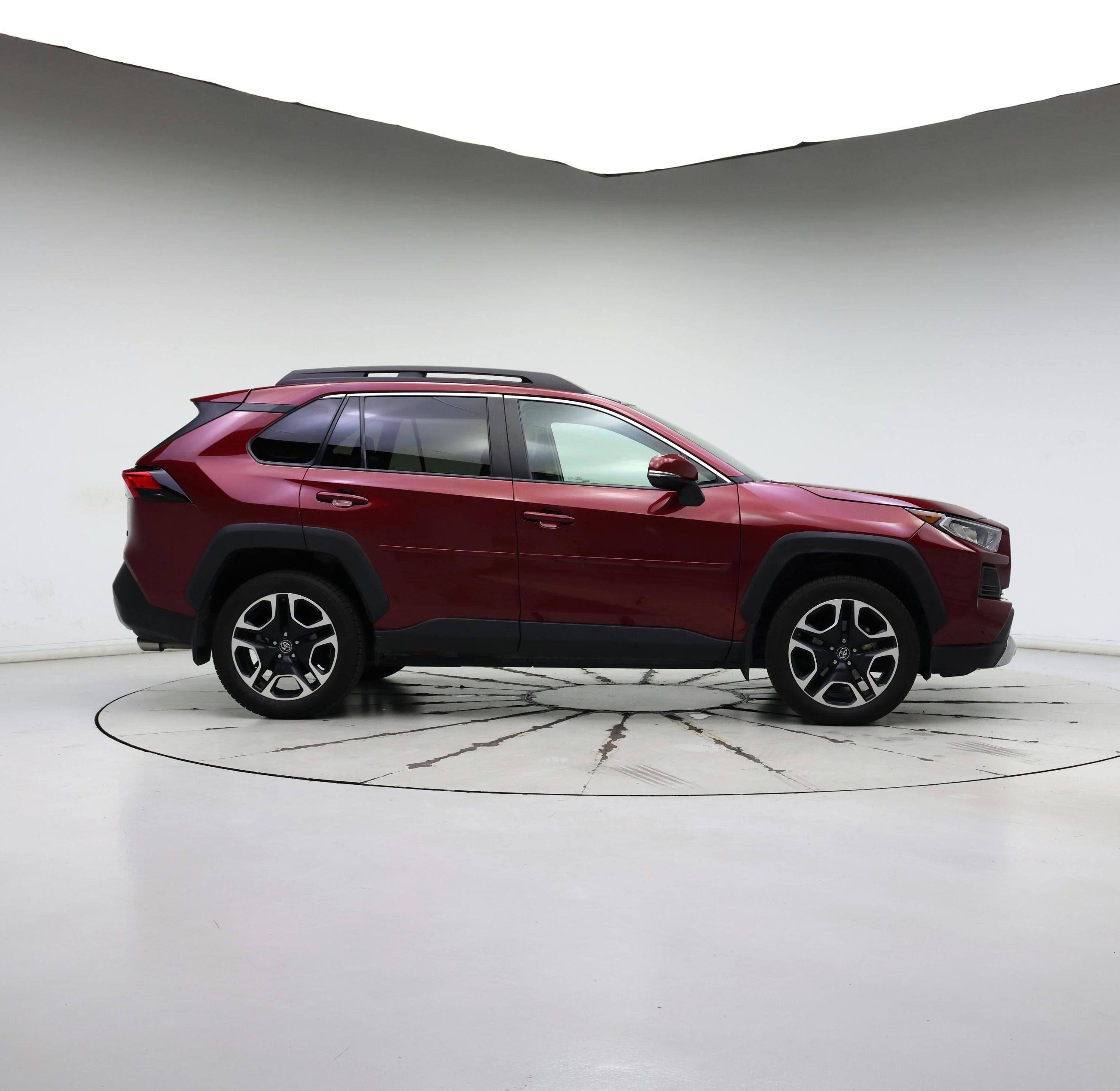 Thumbnail: 2019 Toyota RAV4 - 7