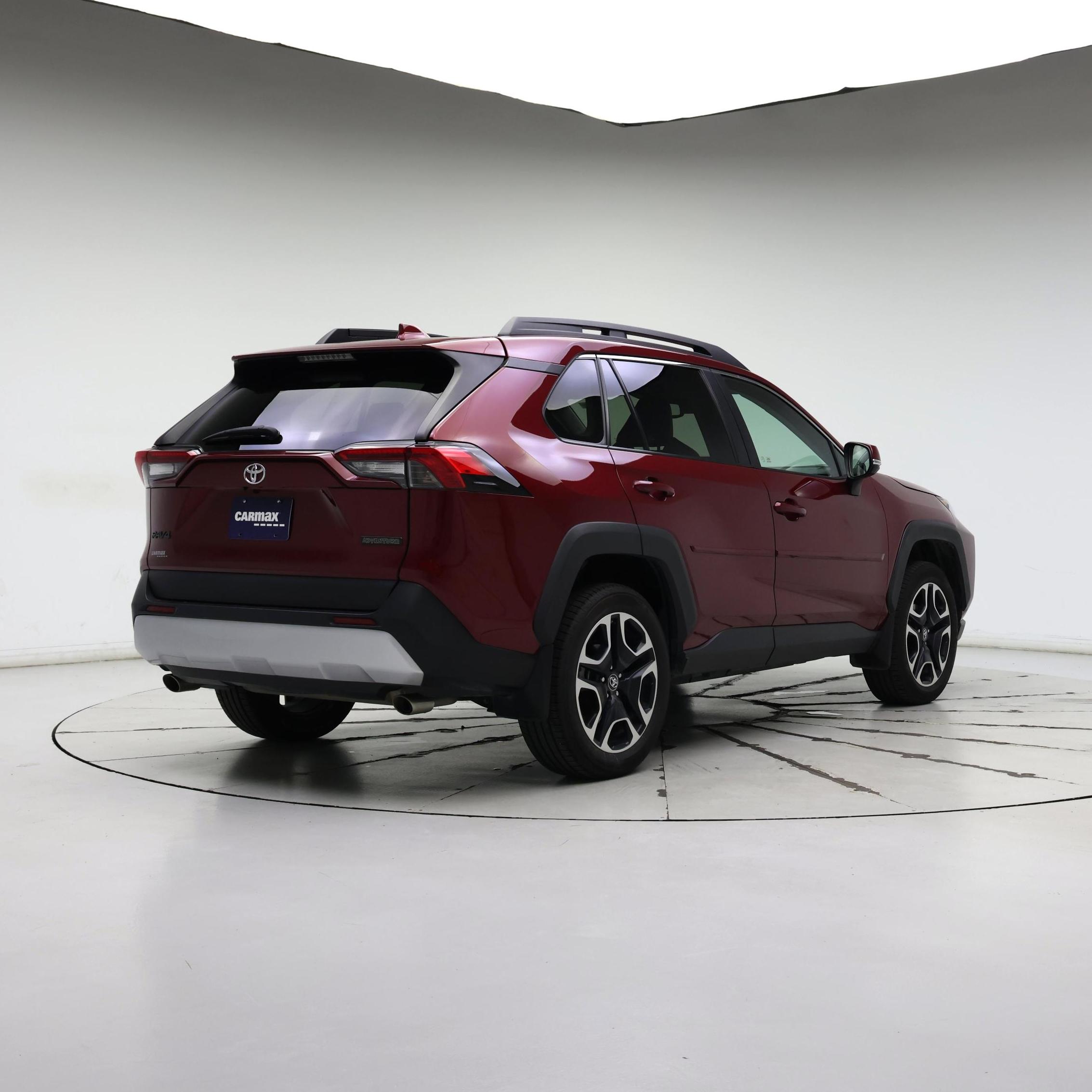 Thumbnail: 2019 Toyota RAV4 - 8