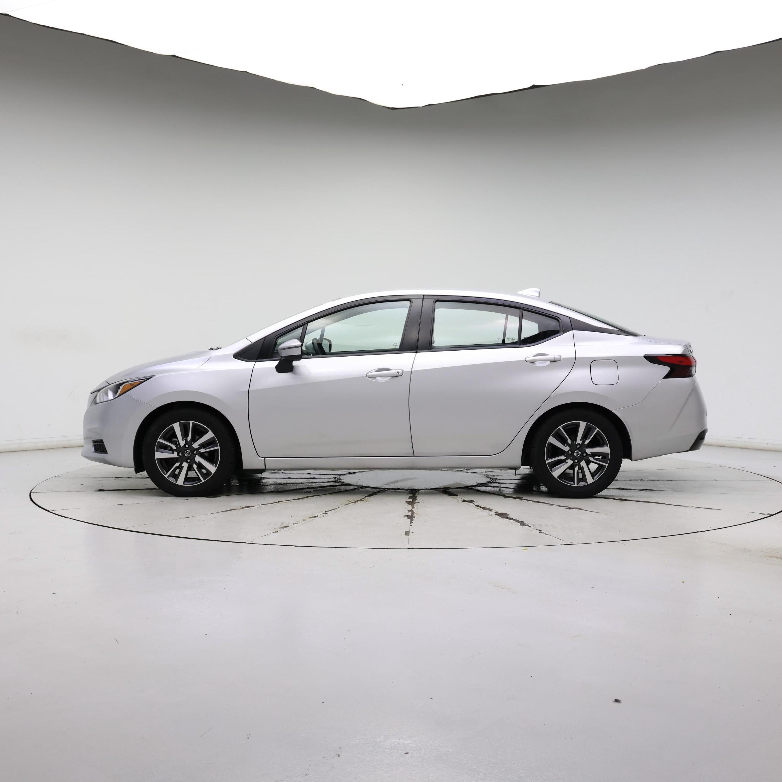 Thumbnail: 2021 Nissan Versa - 3
