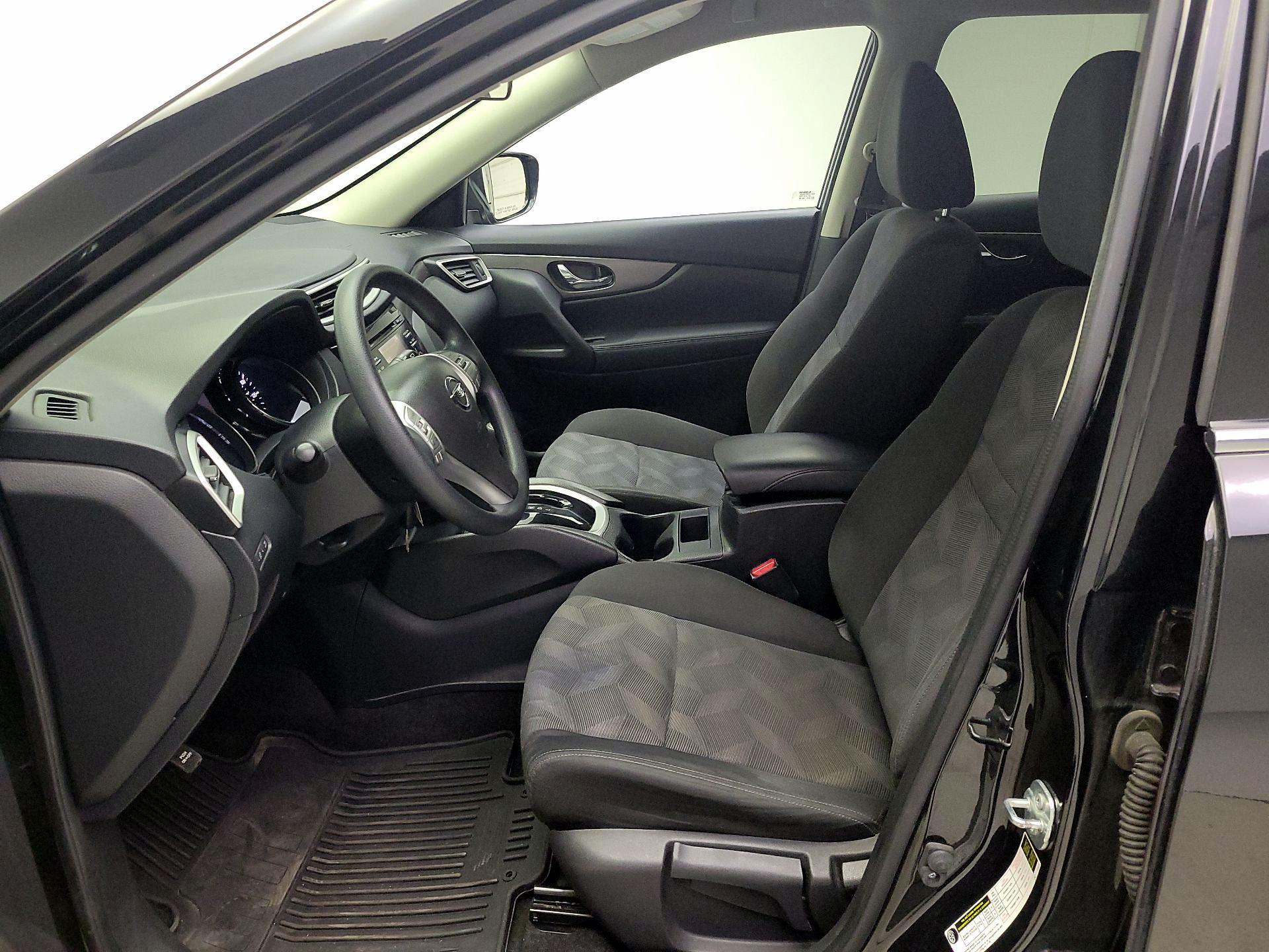 Thumbnail: 2016 Nissan Rogue - 11