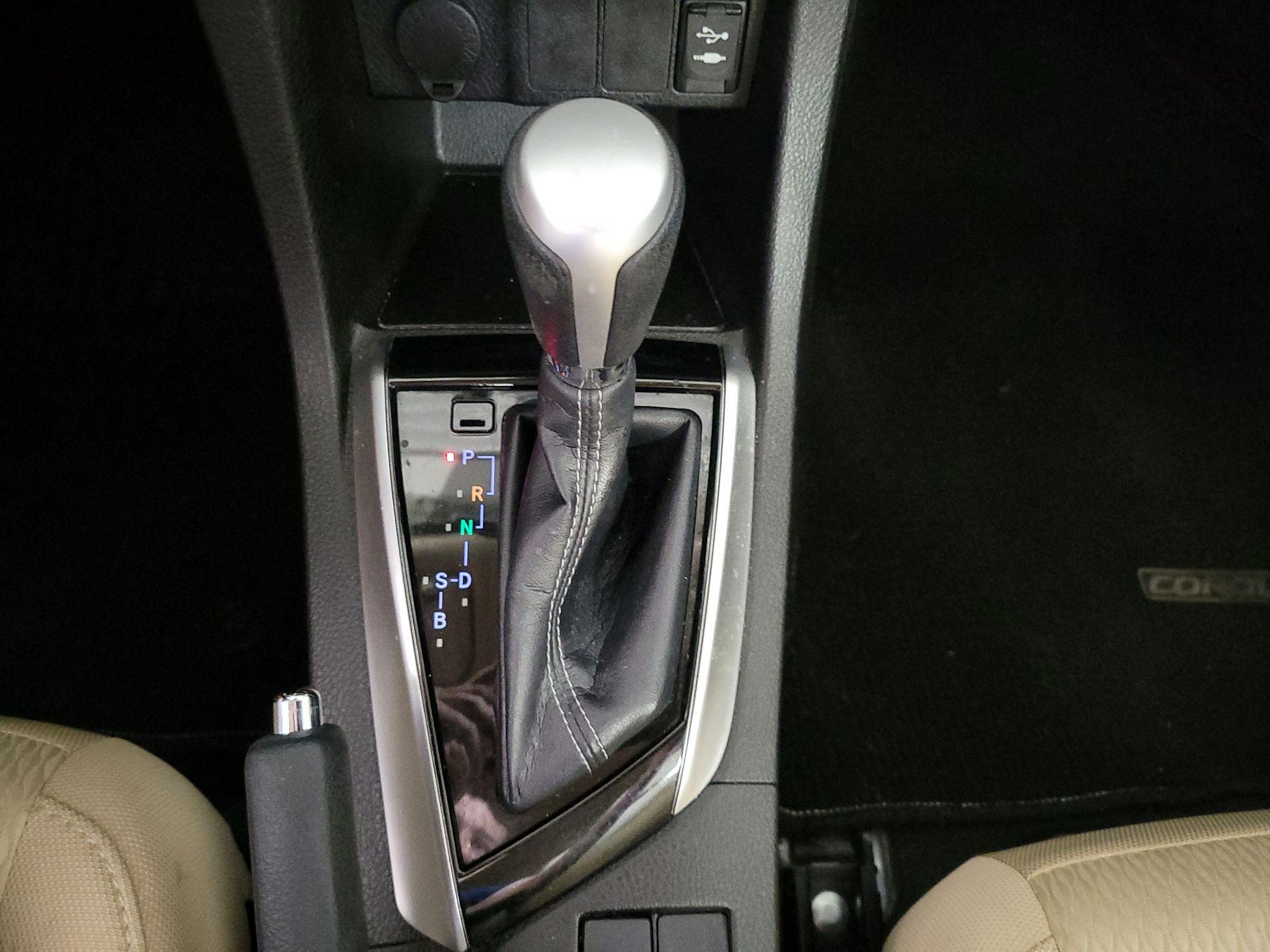Thumbnail: 2017 Toyota Corolla - 17