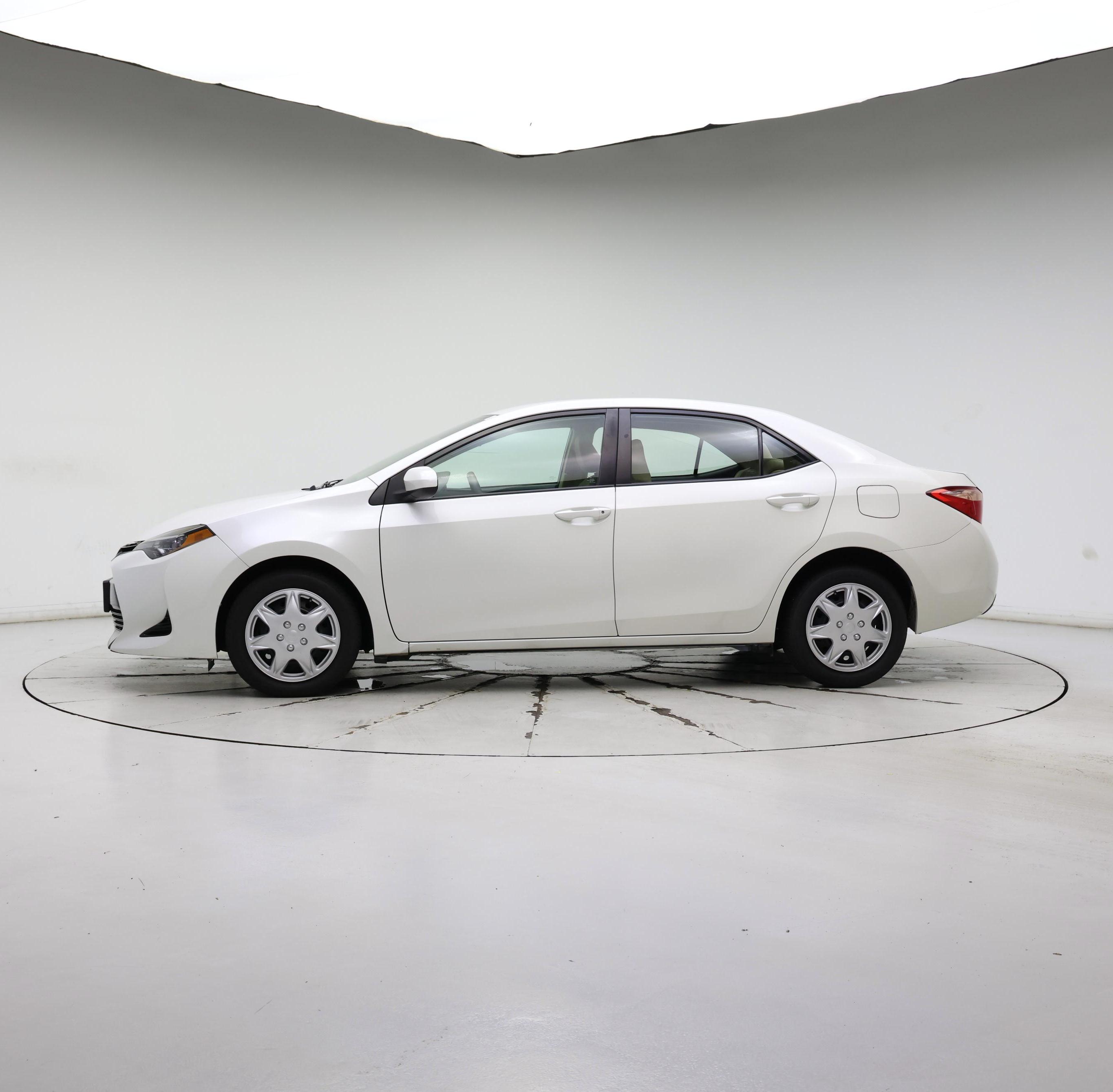 Thumbnail: 2017 Toyota Corolla - 3