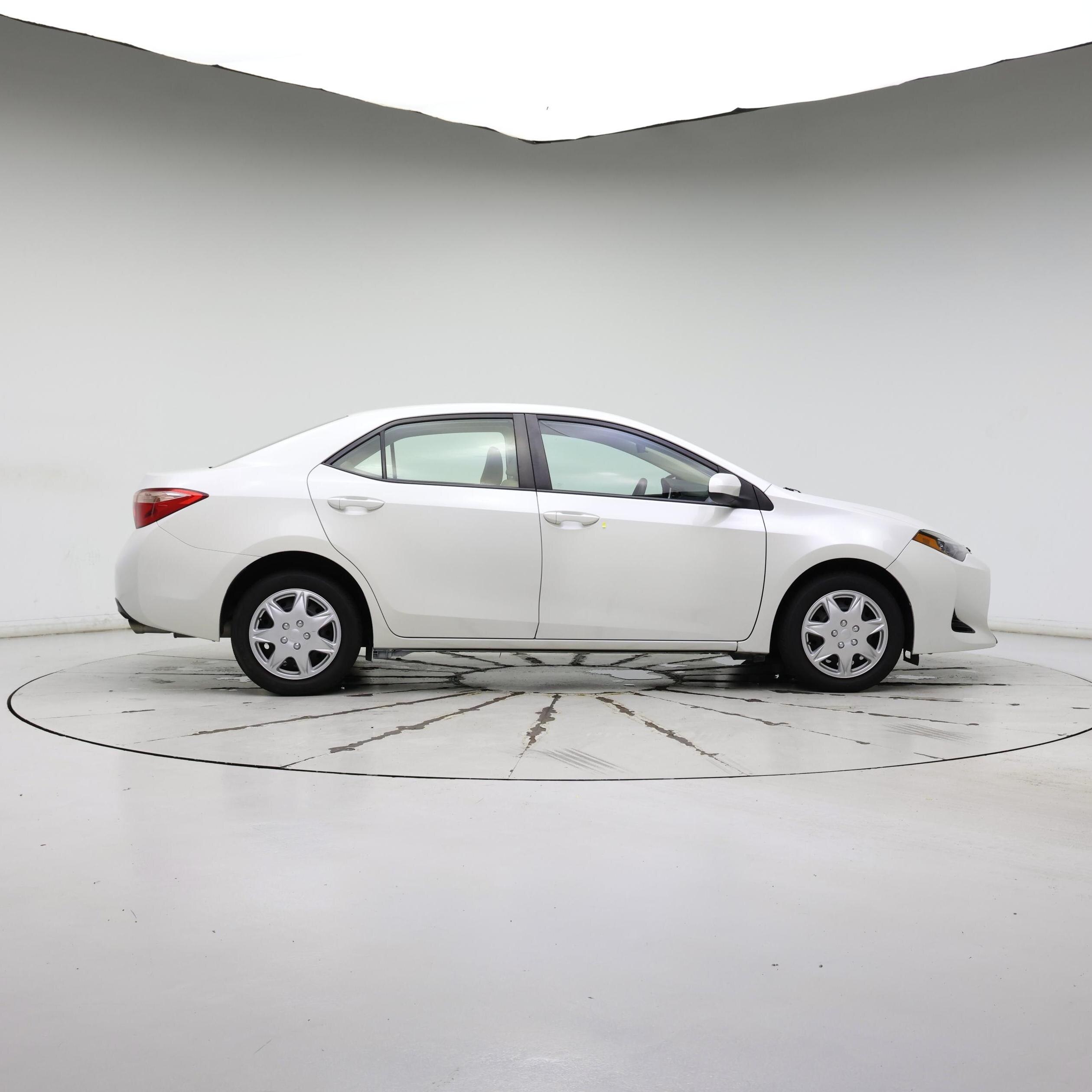 Thumbnail: 2017 Toyota Corolla - 7