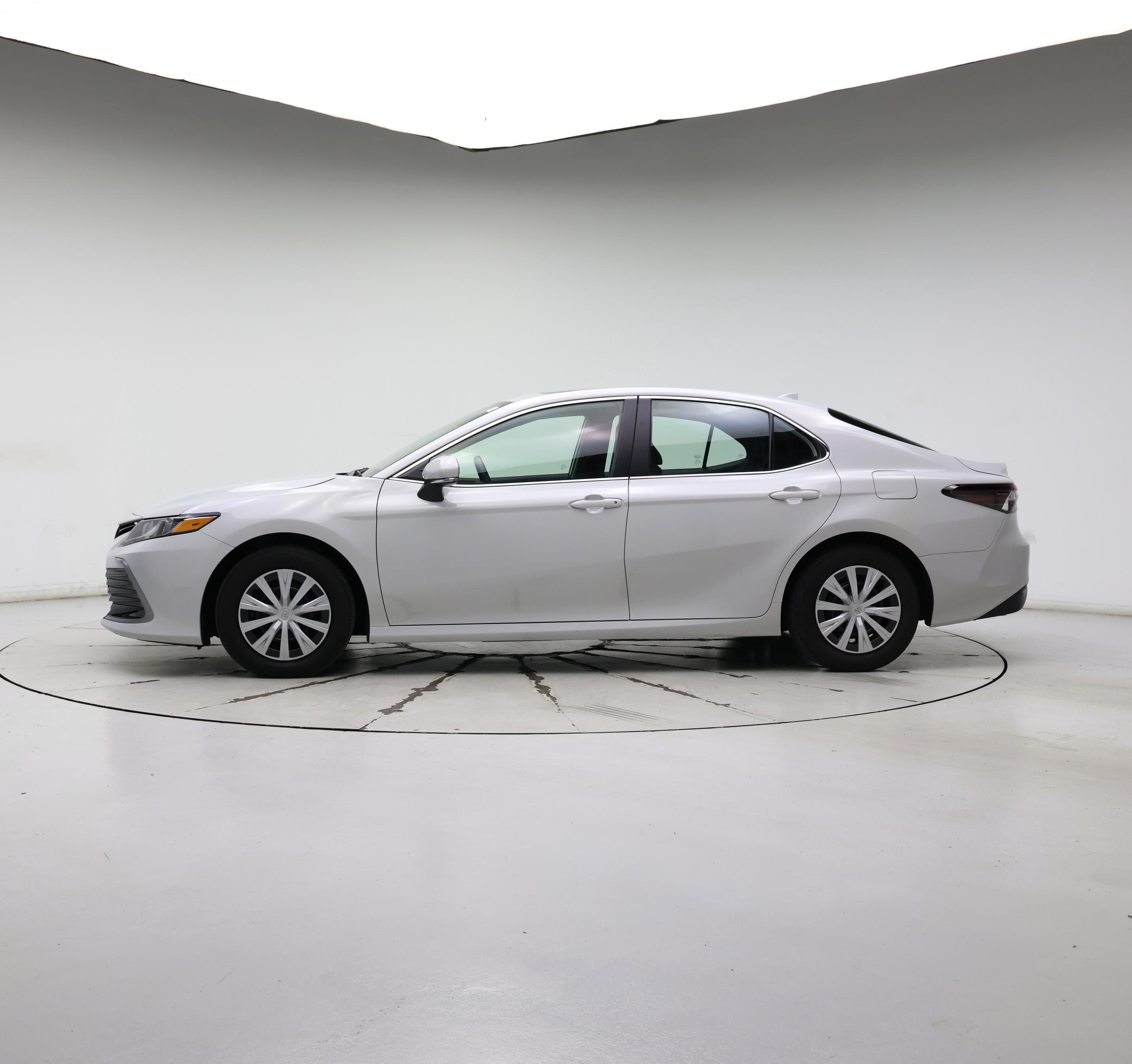 Thumbnail: 2023 Toyota Camry - 3