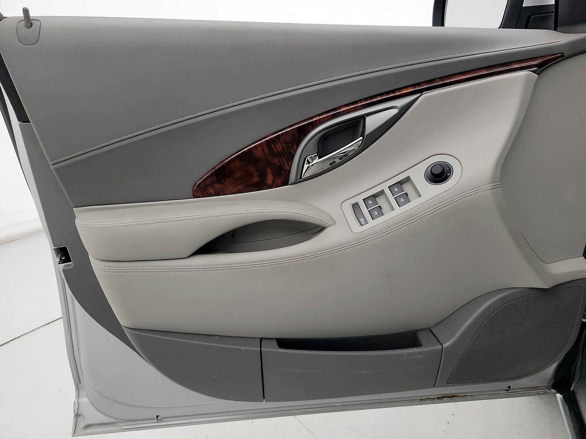 Thumbnail: 2013 Buick LaCrosse - 12