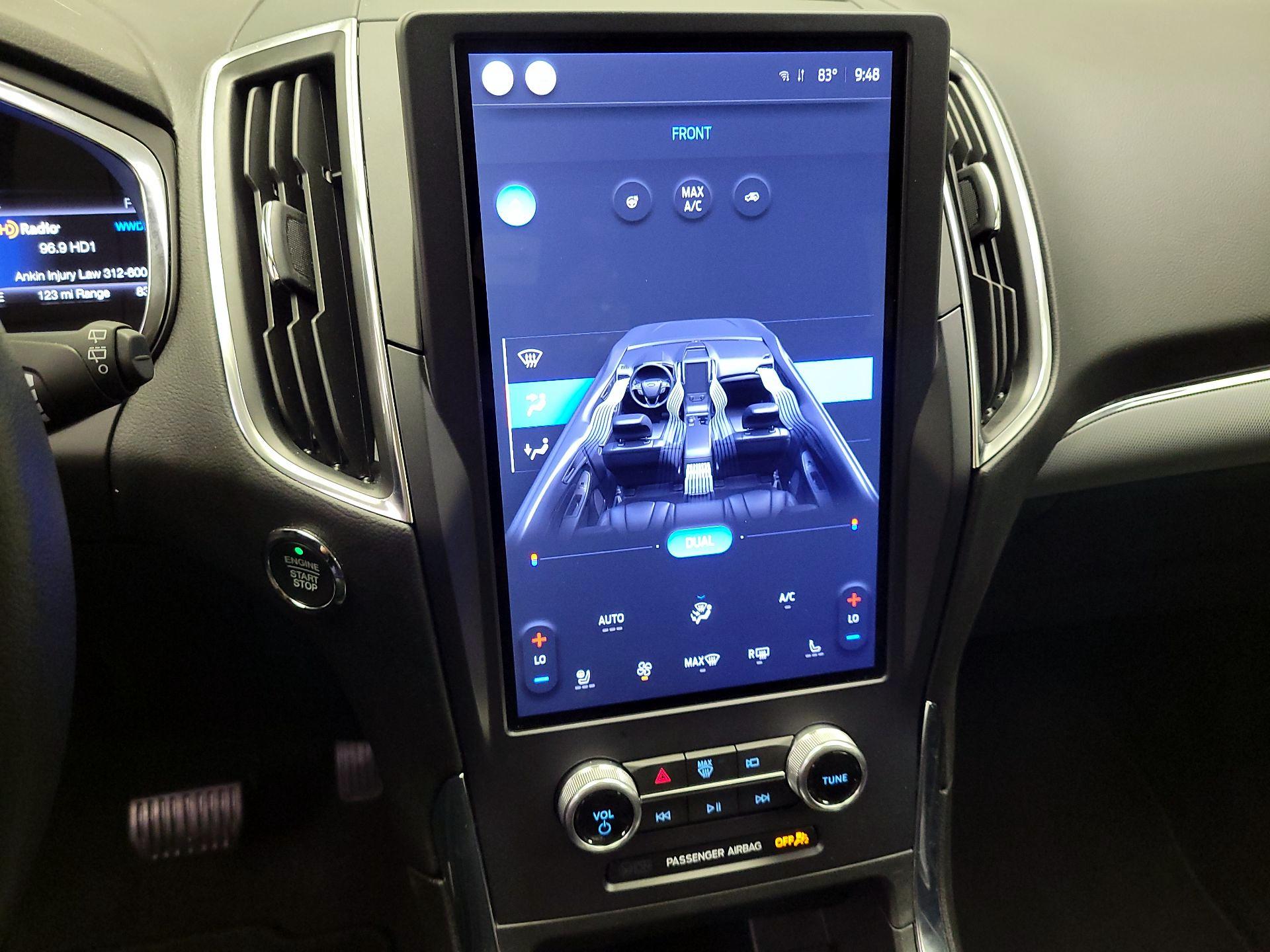 Thumbnail: 2021 Ford Edge - 16