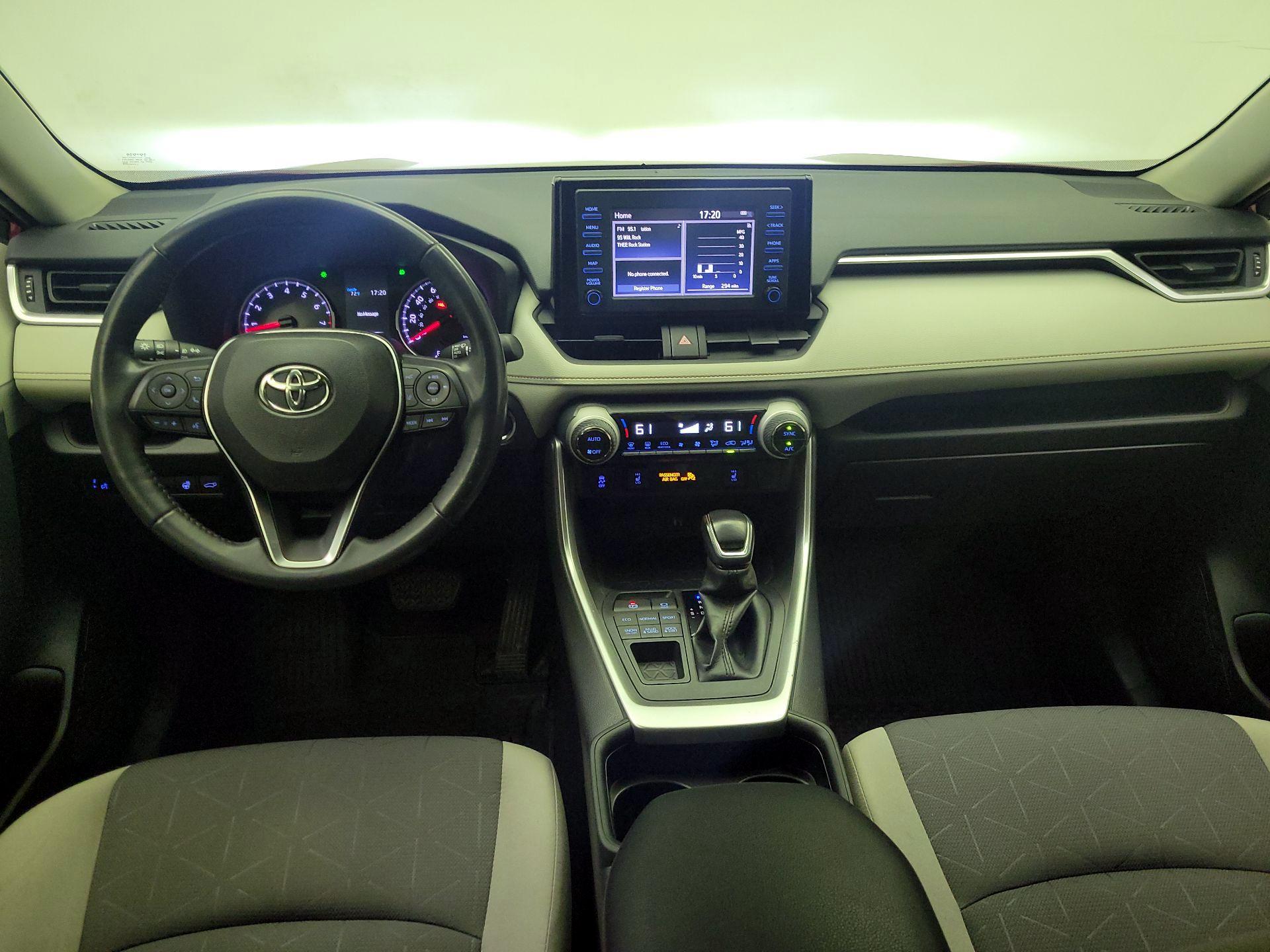 Thumbnail: 2019 Toyota RAV4 - 9