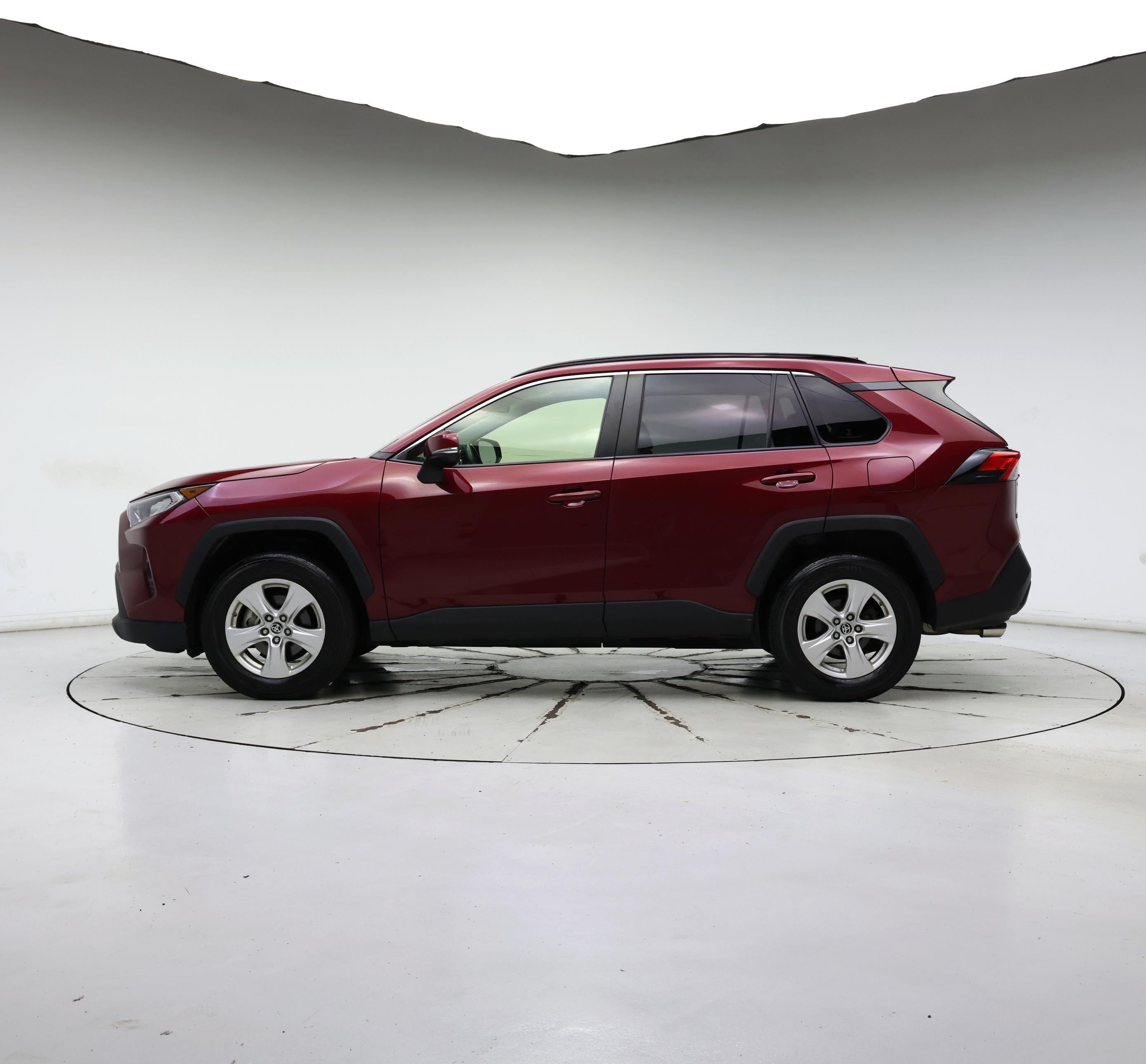 Thumbnail: 2019 Toyota RAV4 - 3