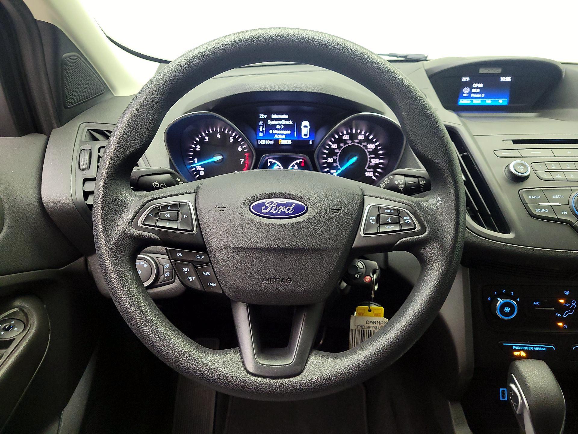 Thumbnail: 2017 Ford Escape - 10