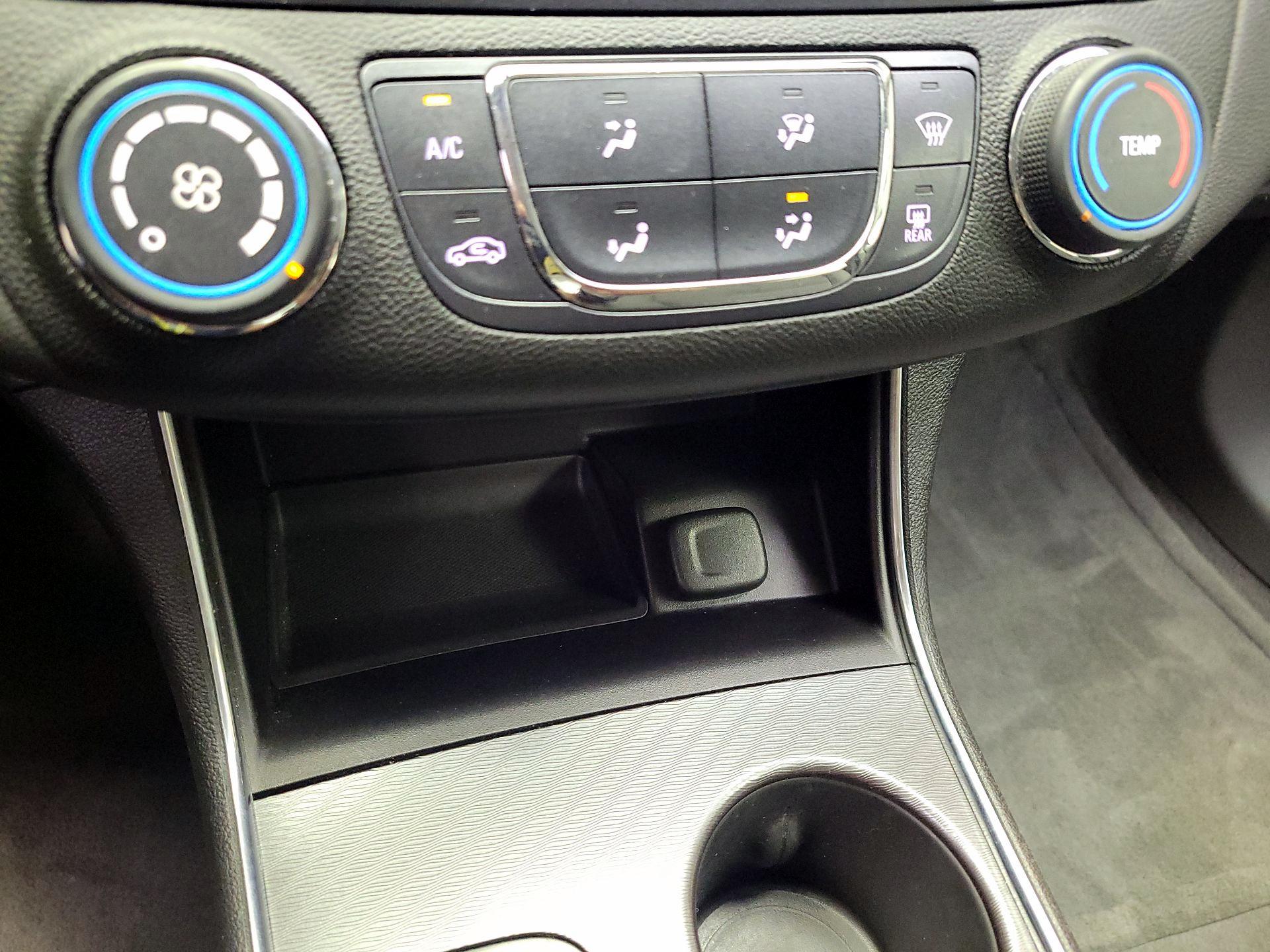 Thumbnail: 2014 Chevrolet Impala - 15