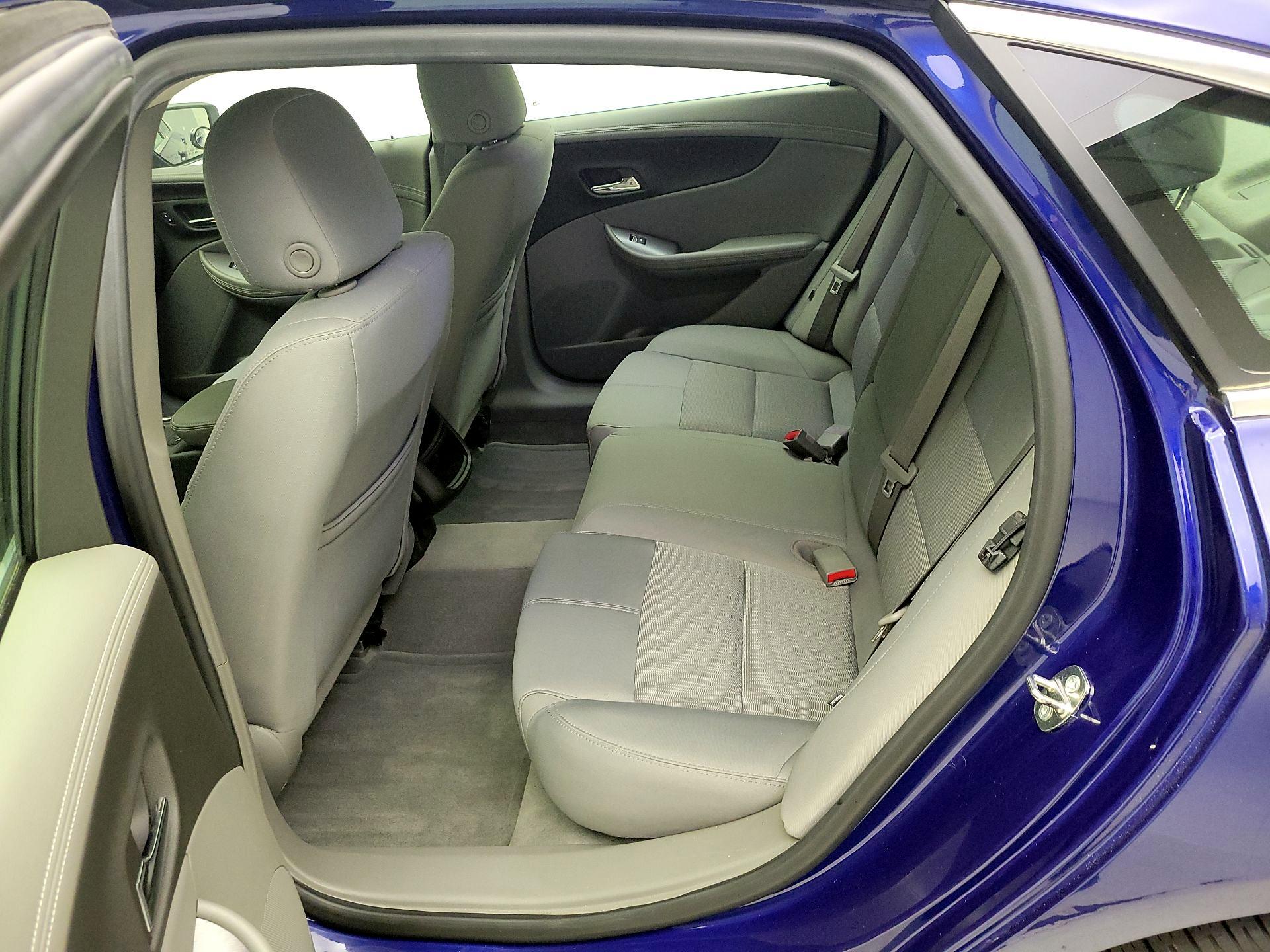 Thumbnail: 2014 Chevrolet Impala - 18