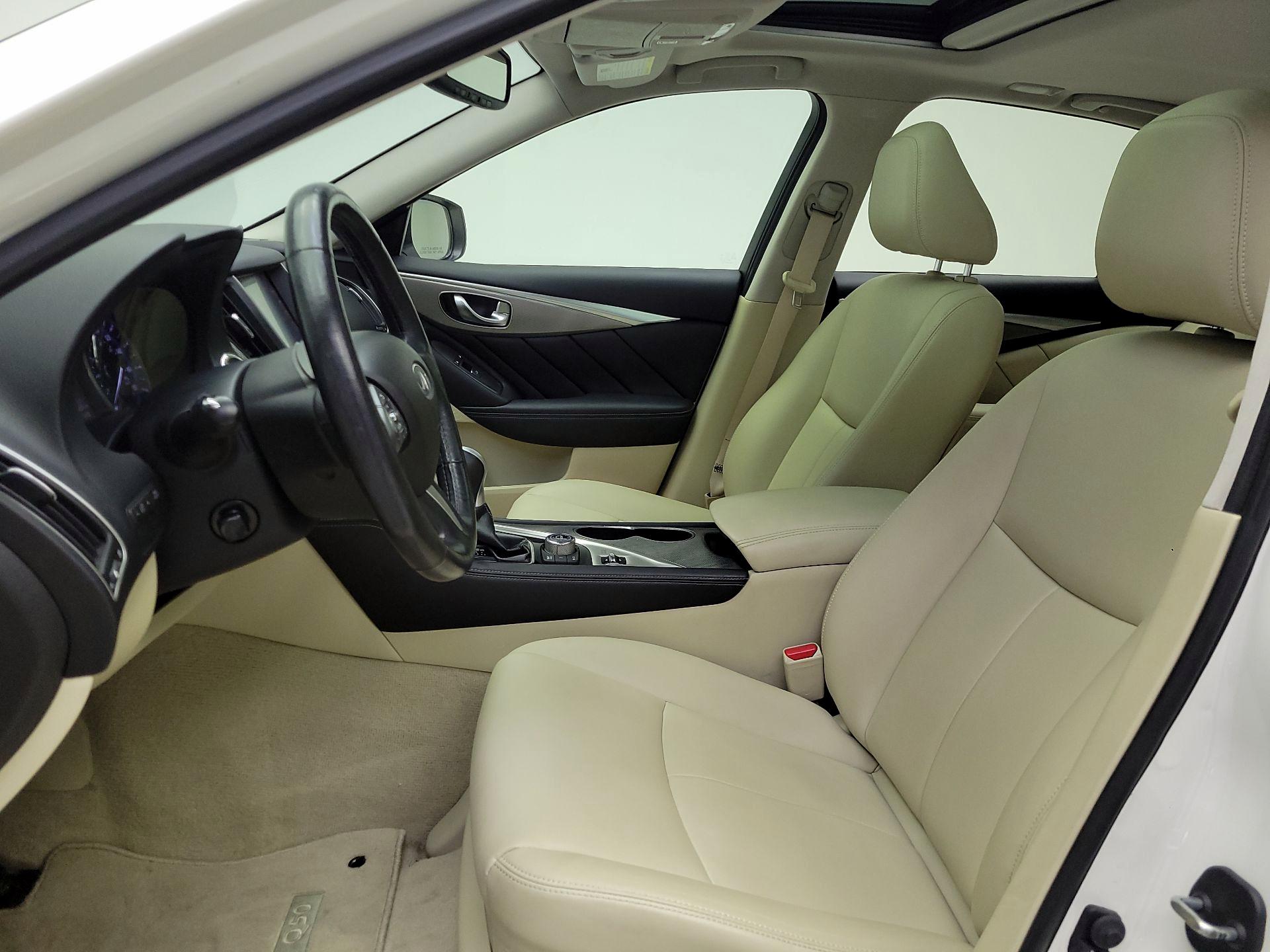 Thumbnail: 2016 INFINITI Q50 - 11
