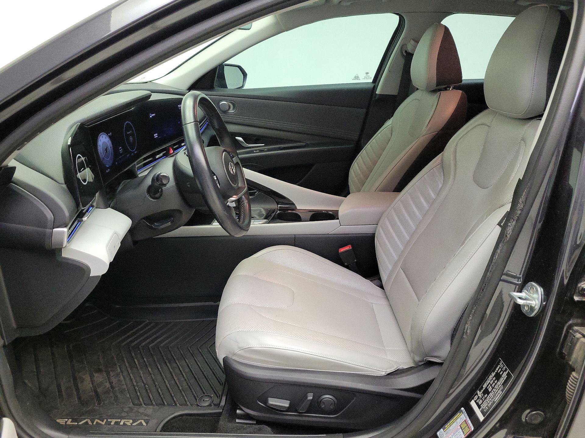 Thumbnail: 2022 Hyundai Elantra - 11
