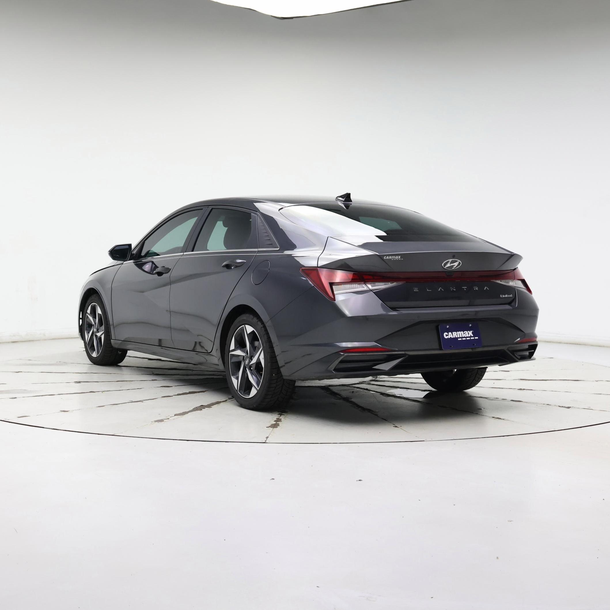 Thumbnail: 2022 Hyundai Elantra - 2
