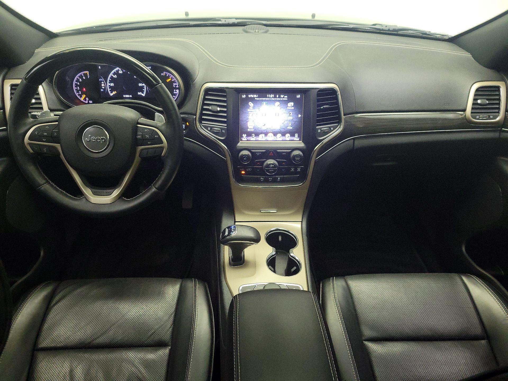 Thumbnail: 2015 Jeep Grand Cherokee - 9