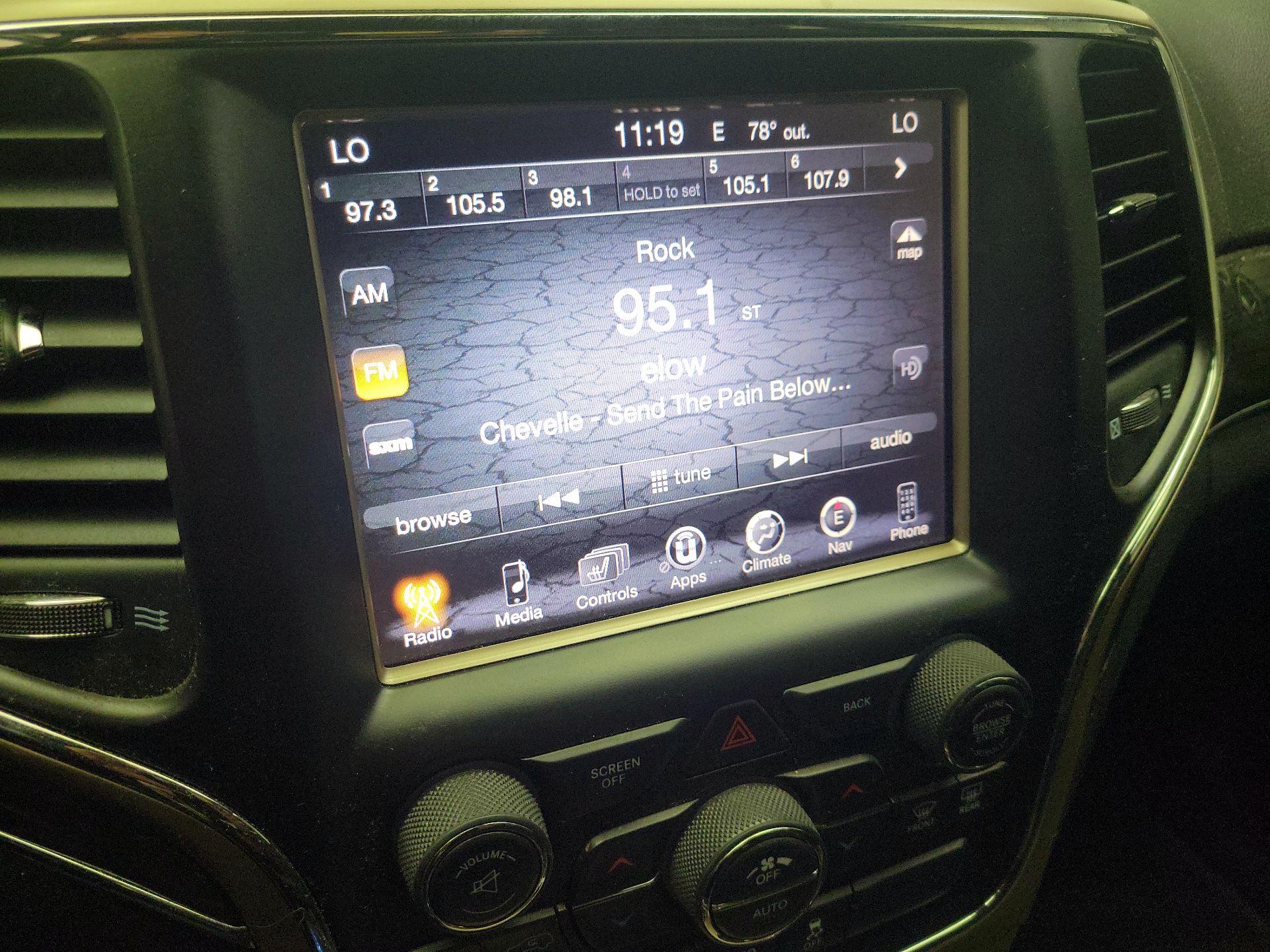 Thumbnail: 2015 Jeep Grand Cherokee - 16