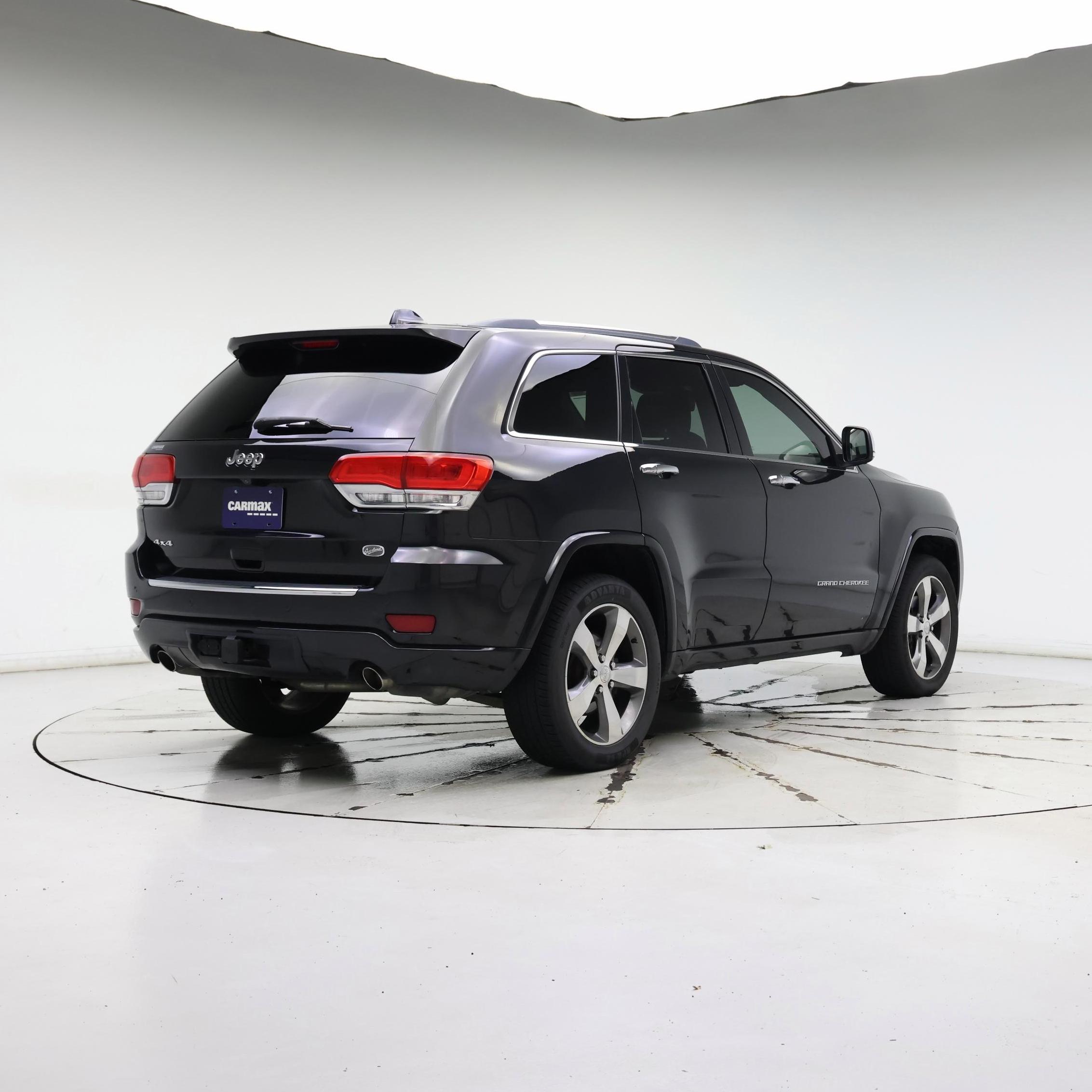 Thumbnail: 2015 Jeep Grand Cherokee - 8