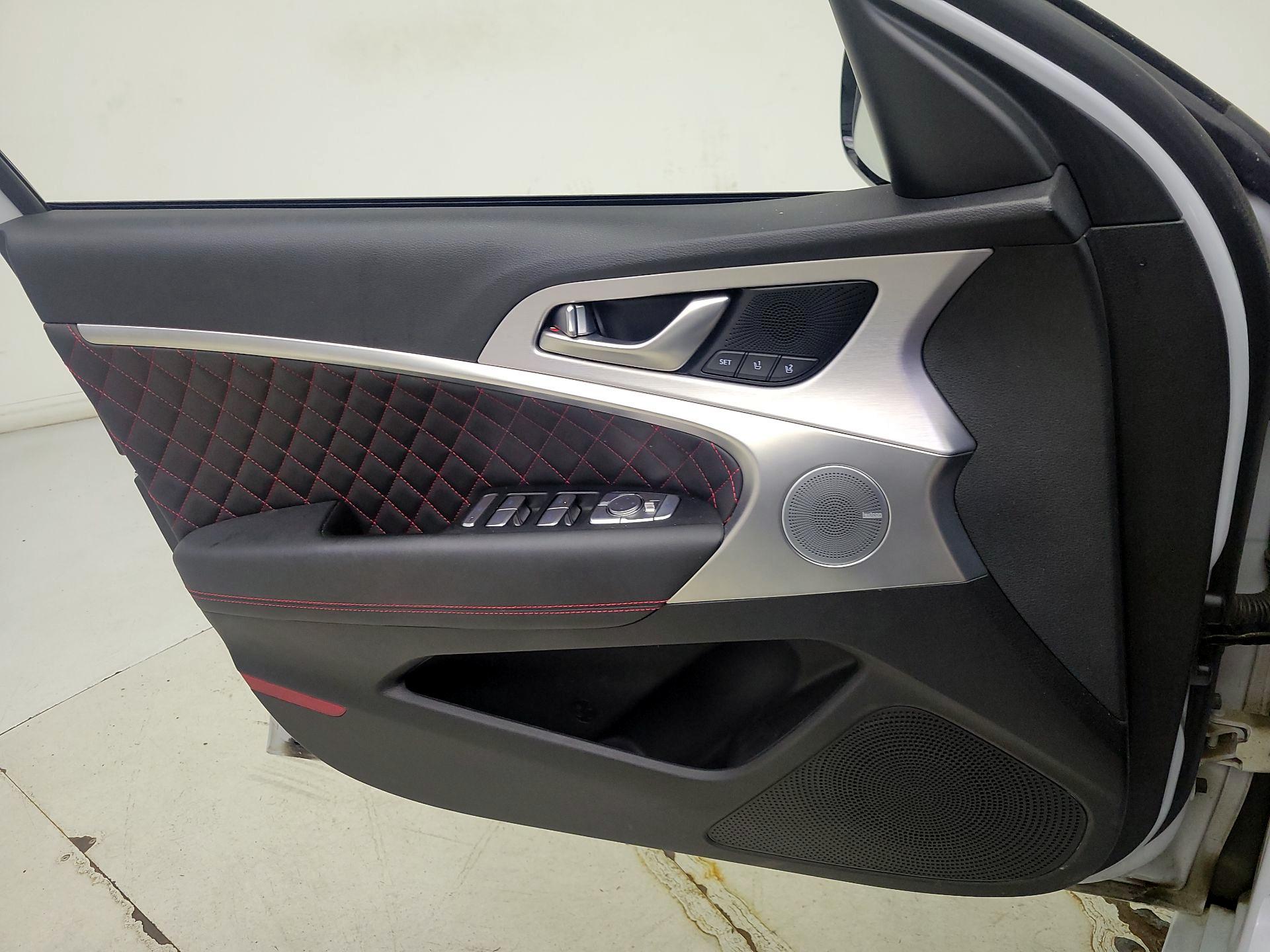 Thumbnail: 2021 Genesis G70 - 12